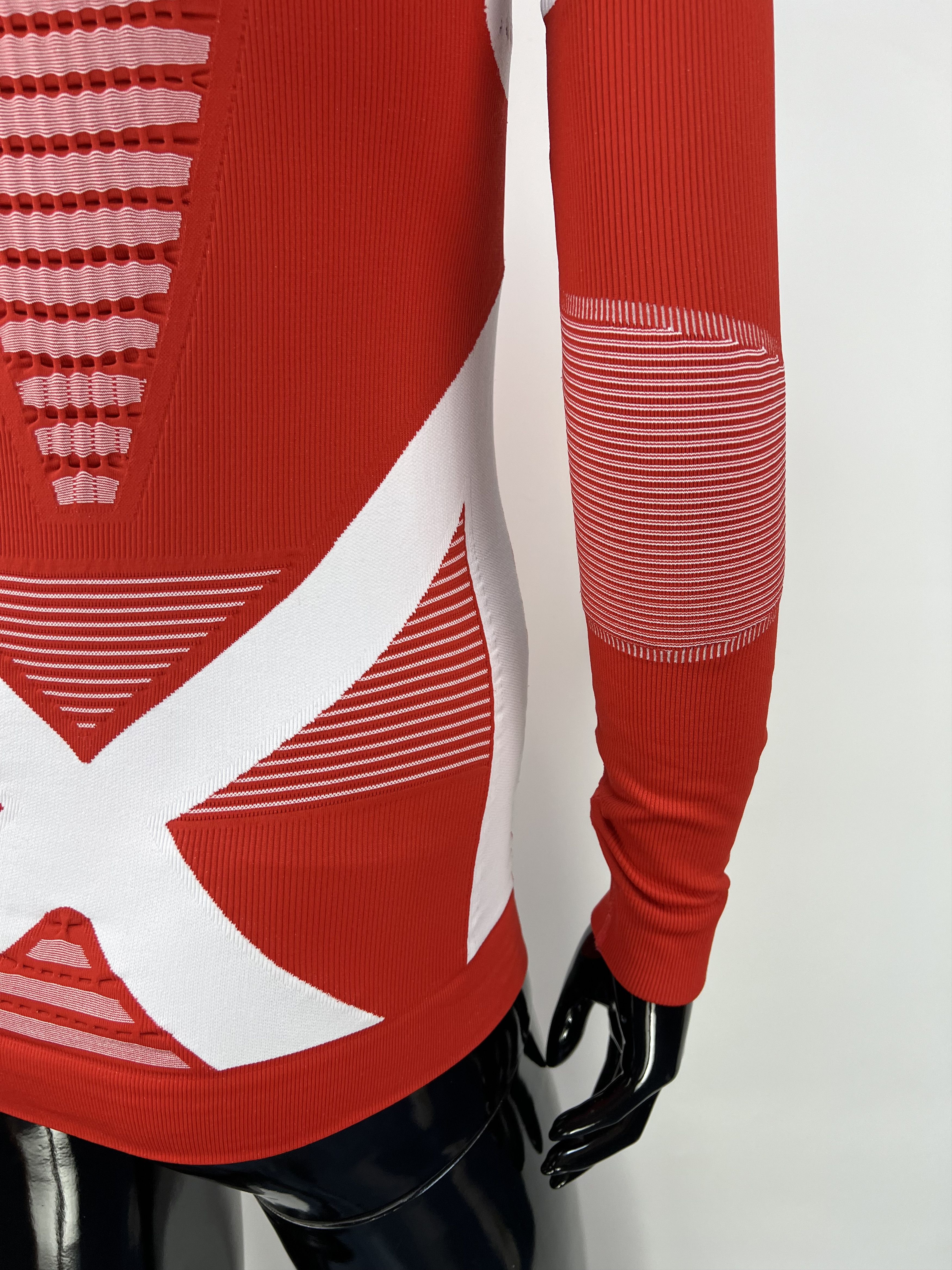 Sports Specialties X-Bionic Baselayer Compression Thermal T-Shirt S/M Size S / US 4 / IT 40 - 11 Thumbnail