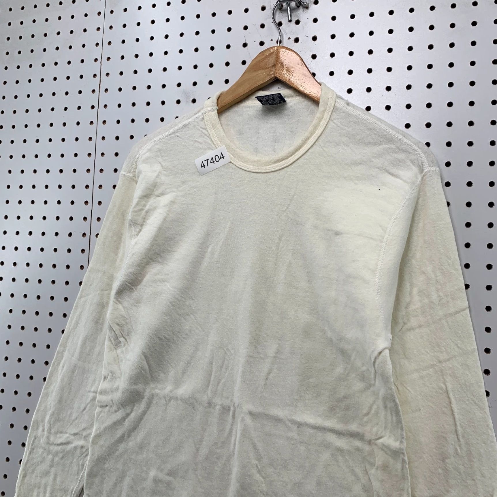 Vintage VINTAGE Duofold Wool Blend Thermal Shirt Mens Large Cream Long Sleeve USA Size US L / EU 52-54 / 3 - 6 Thumbnail
