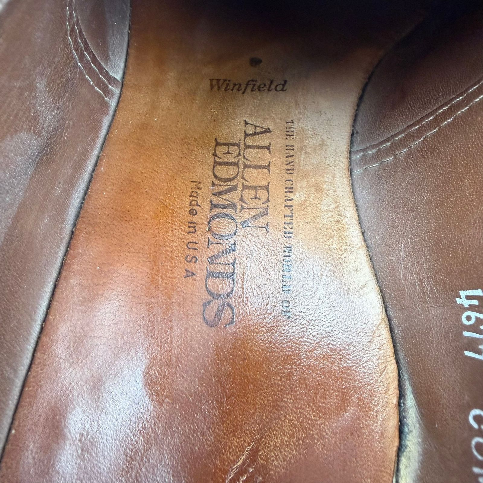 Allen Edmonds Allen Edmonds Winfield Oxford 10.5D Burgundy Dress Shoes Size US 10.5 / EU 43-44 - 8 Thumbnail