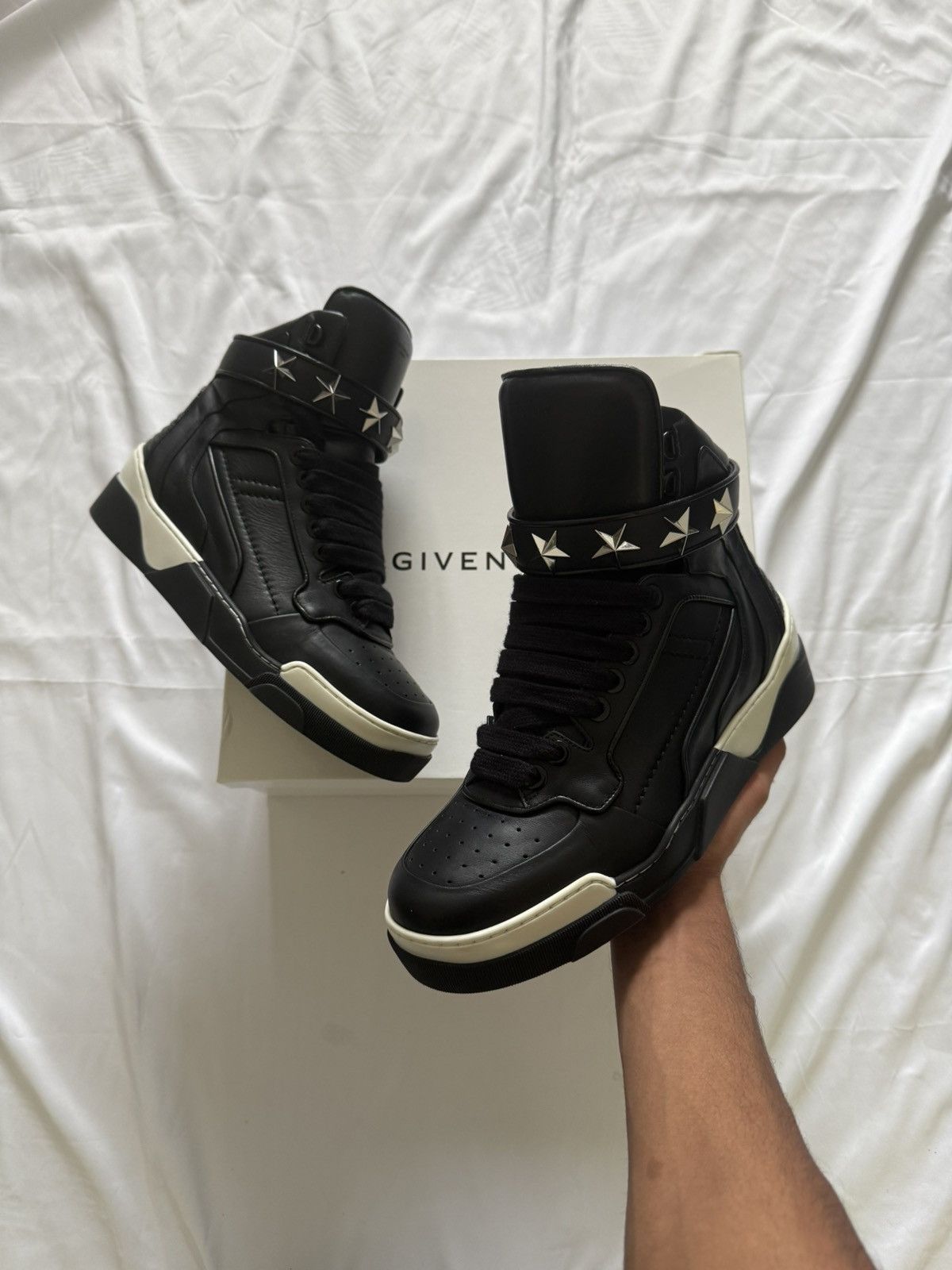 Sneaker Tyson GIVENCHY High 名作　15SS Star