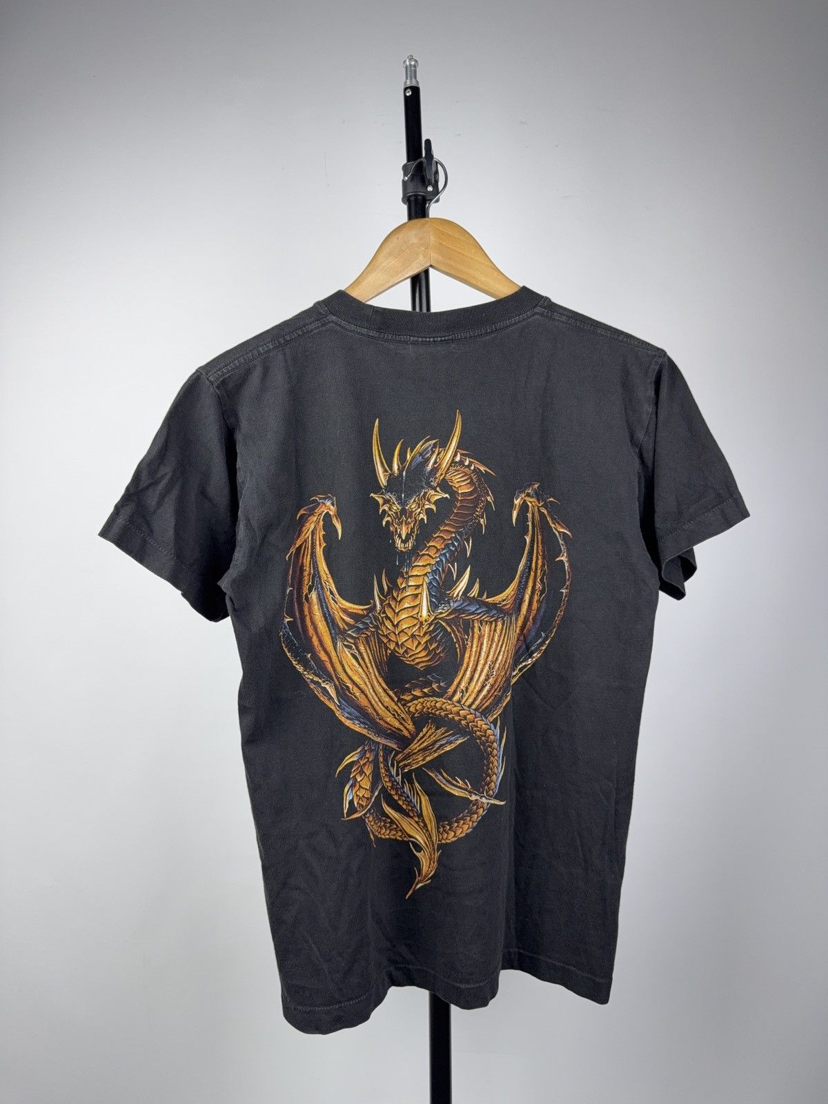 Japanese Brand Vintage 90s Dragon Graphic Fantasy Gothic Style Tee Shirt Size US S / EU 44-46 / 1 - 7 Thumbnail