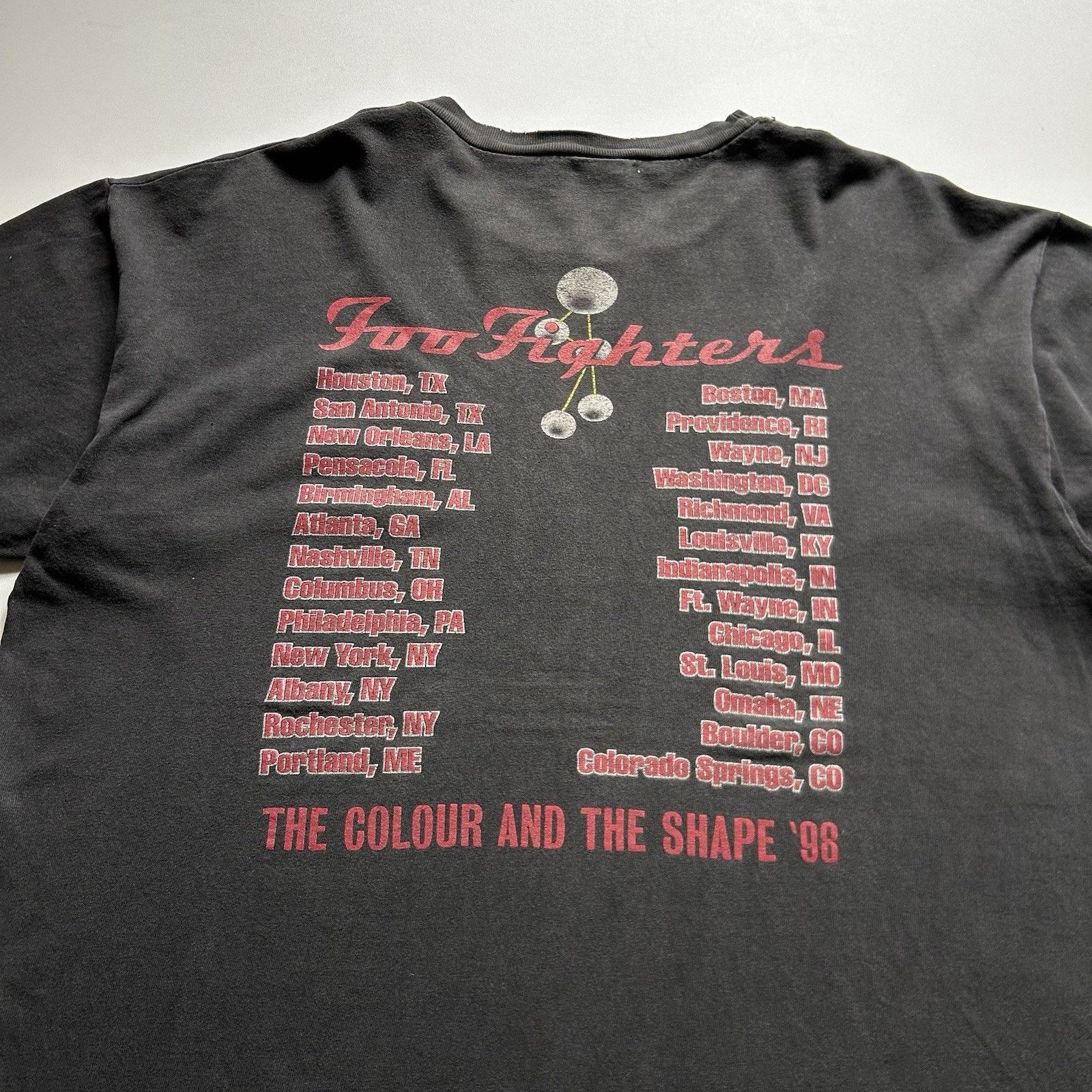 Band Tees × Vintage Vintage Foo Fighters Tour '98 T-Shirt Large Faded Black Rare Size US L / EU 52-54 / 3 - 4 Thumbnail