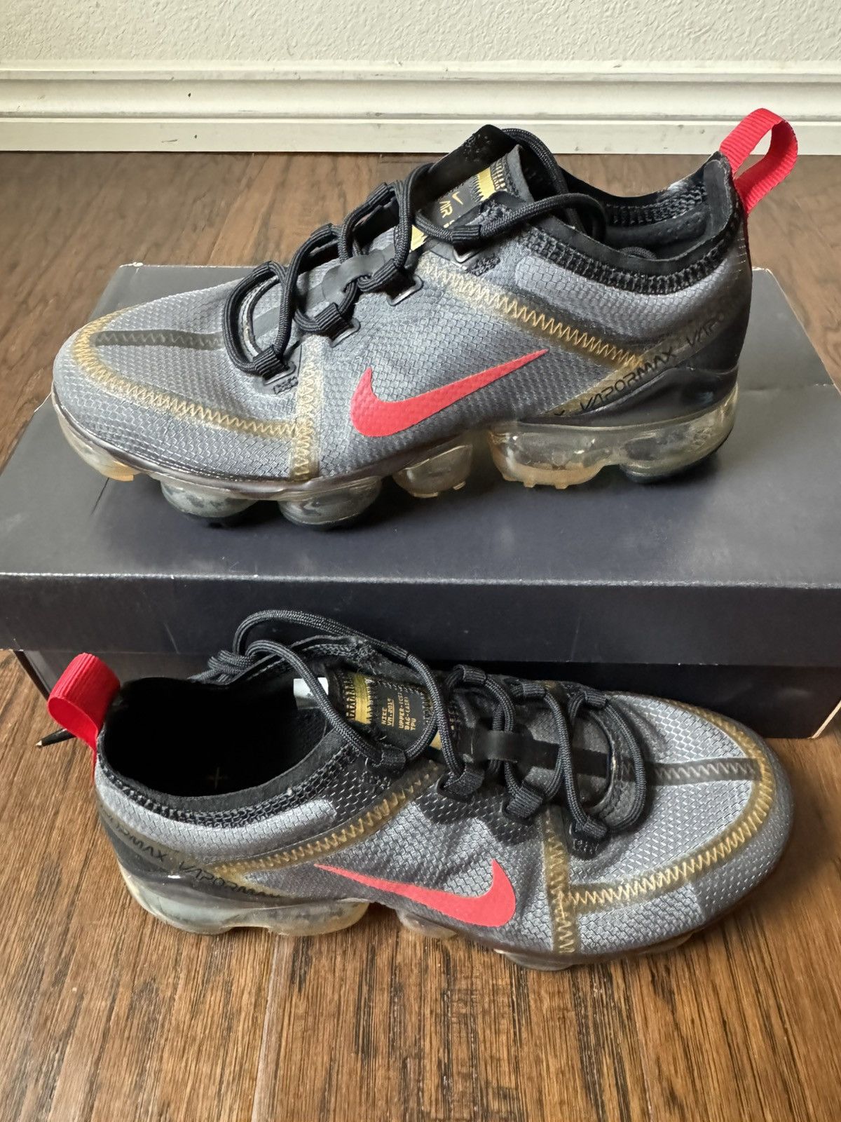 Nike Nike VaporMax 2019 Black/Gold/Red Size US 6.5 / IT 36.5 - 1 Thumbnail
