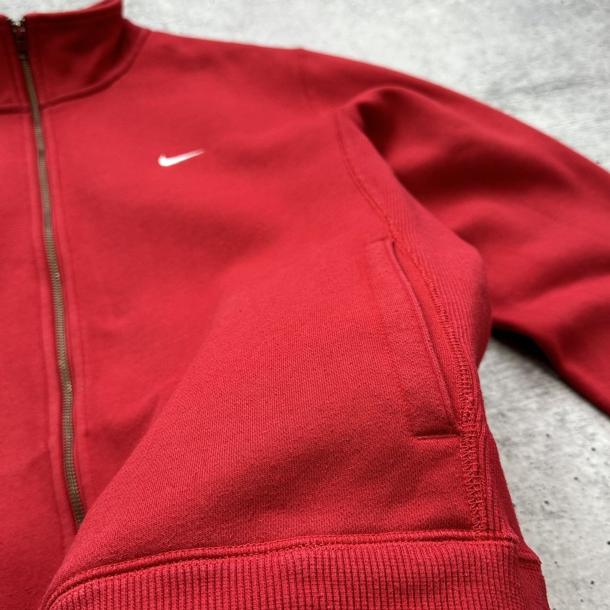 Other Nike Vintage Sweatshirt Full Zip Red Men’s Size L Size US L / EU 52-54 / 3 - 9 Thumbnail