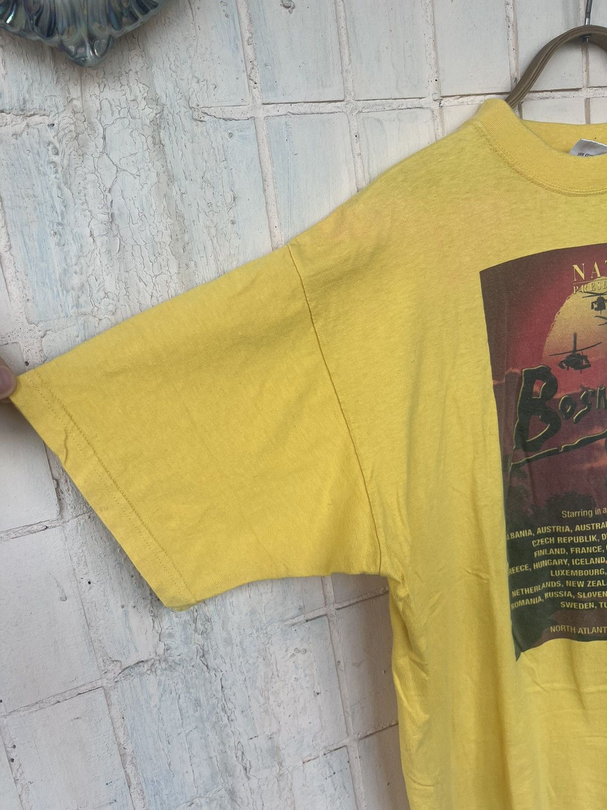 Other Vintage Bosnia Now Tee Shirts Size US L / EU 52-54 / 3 - 4 Thumbnail
