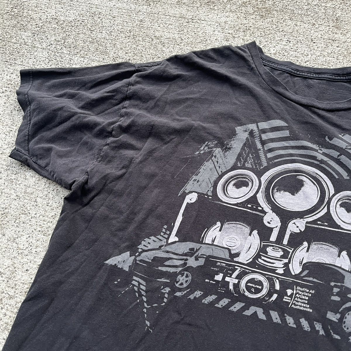 Vintage Vintage Alpine Faded Black T-Shirt Size L Y2K 00's Size US L / EU 52-54 / 3 - 2 Thumbnail