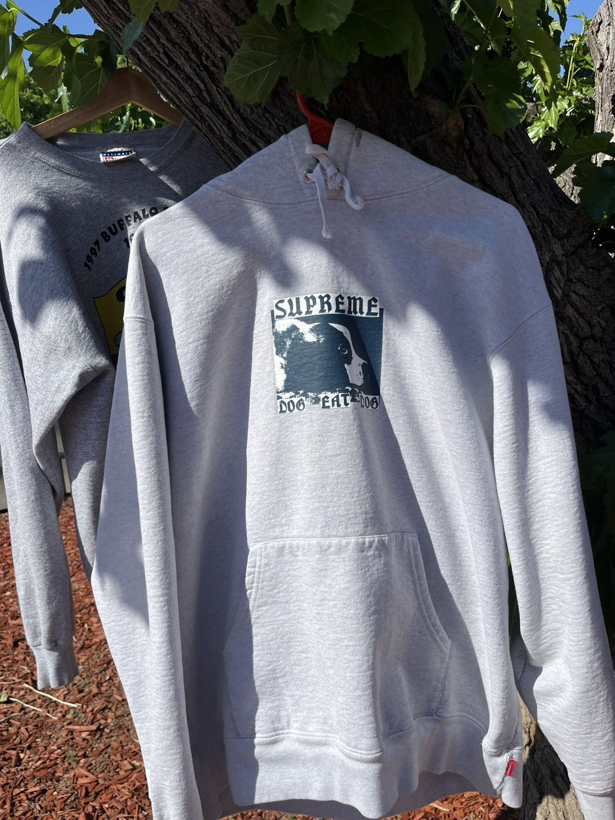 Supreme dog eats dog XL hoodie