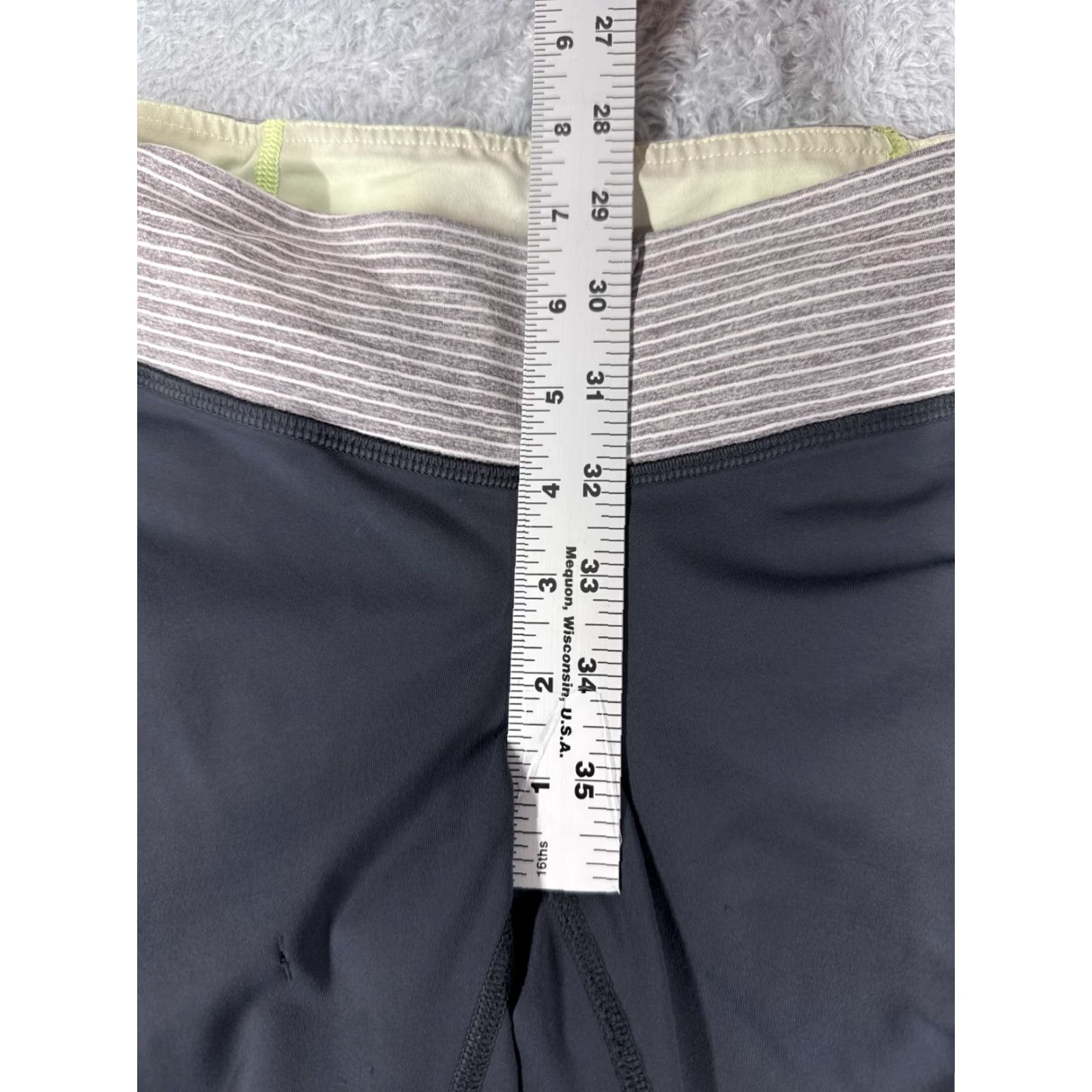 Lululemon Lululemon Activewear Pants Womens 4 Gray Cropped with Pockets 18" Size 27" / US 4 / IT 40 - 7 Thumbnail