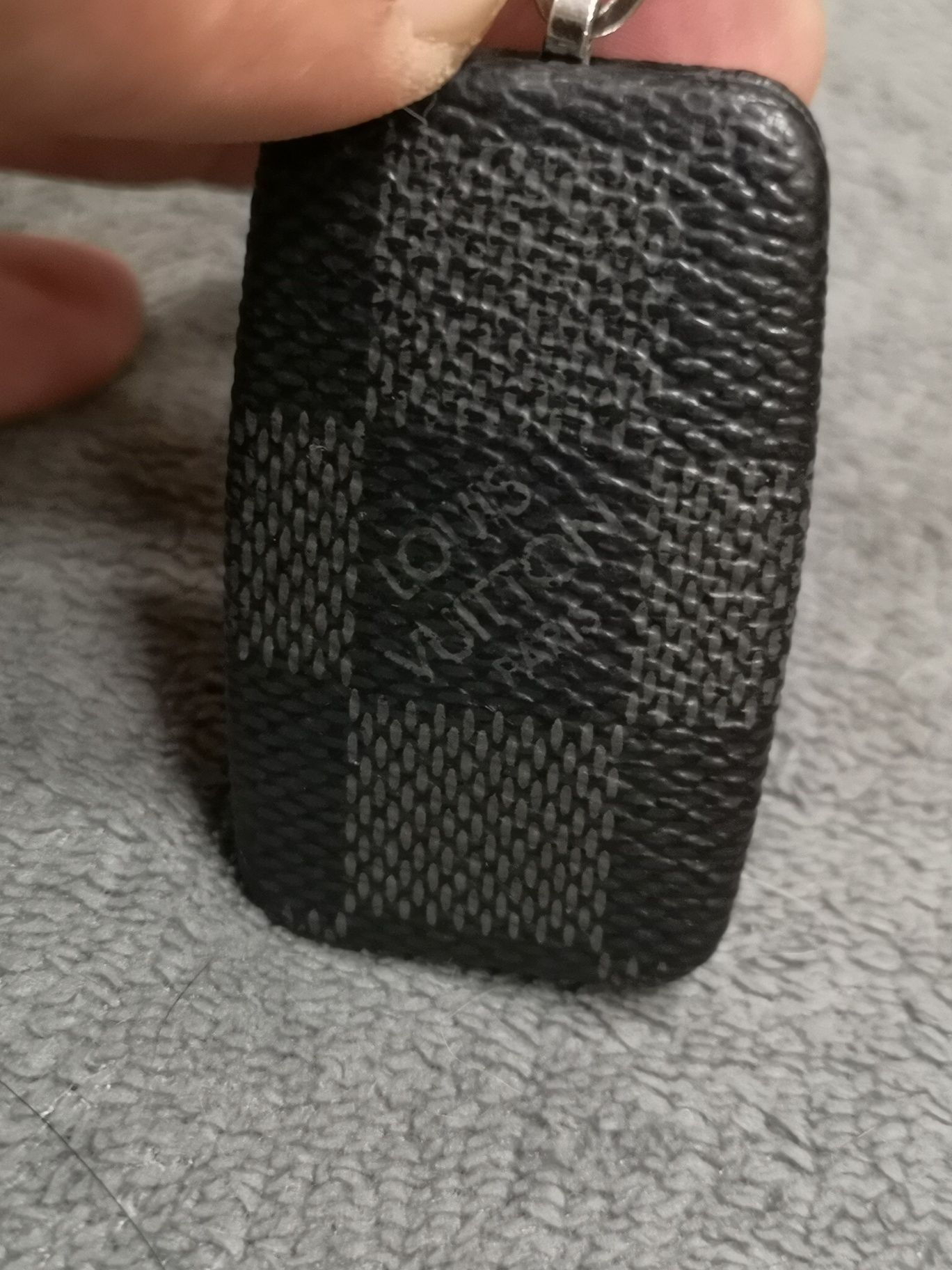 Louis Vuitton Louis Vuitton Keyring DT 1121 Flashlight Key Holder Size ONE SIZE - 2 Thumbnail
