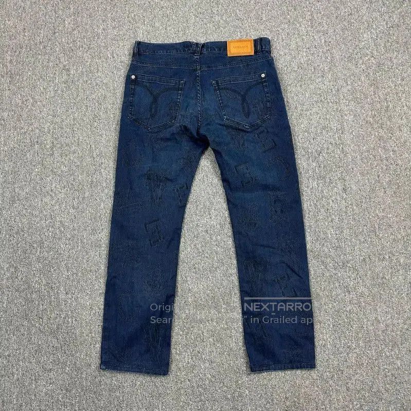 Versace Versace Blue Denim Casual Pants for Men . Size US 26 / EU 42 - 3 Thumbnail