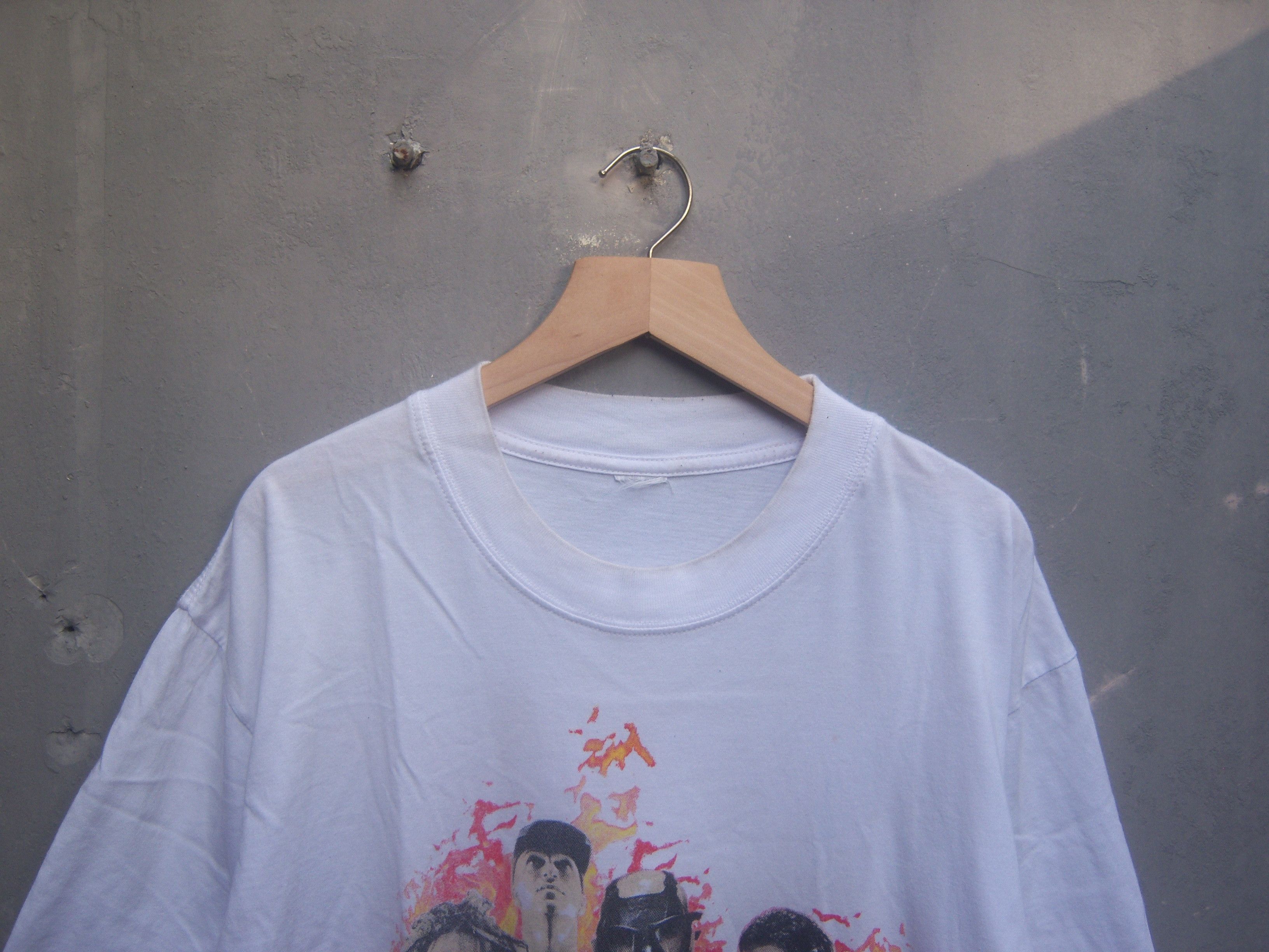 Band Tees Very Rare Rage Against The Machine Tee Size US L / EU 52-54 / 3 - 12 Thumbnail