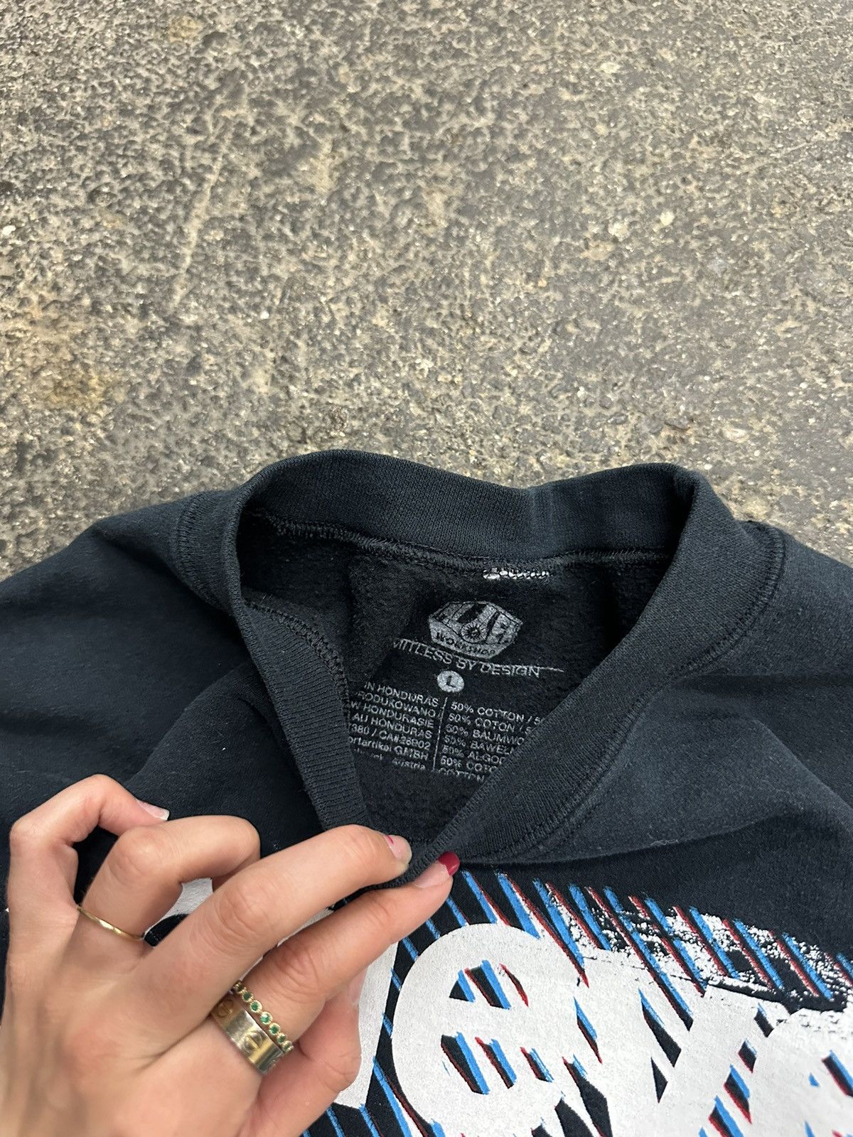 Vintage Y2K alien workshop graphic crewneck Size US L / EU 52-54 / 3 - 6 Thumbnail
