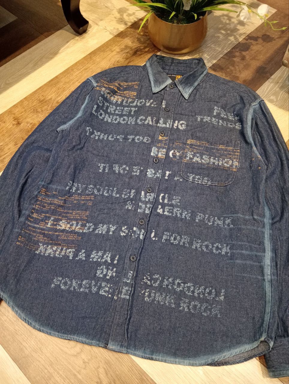 Japanese Brand JAPANESE NYLAUS JEANS LONDON CALLING BLUE DENIM SHIRT Size US L / EU 52-54 / 3 - 4 Thumbnail