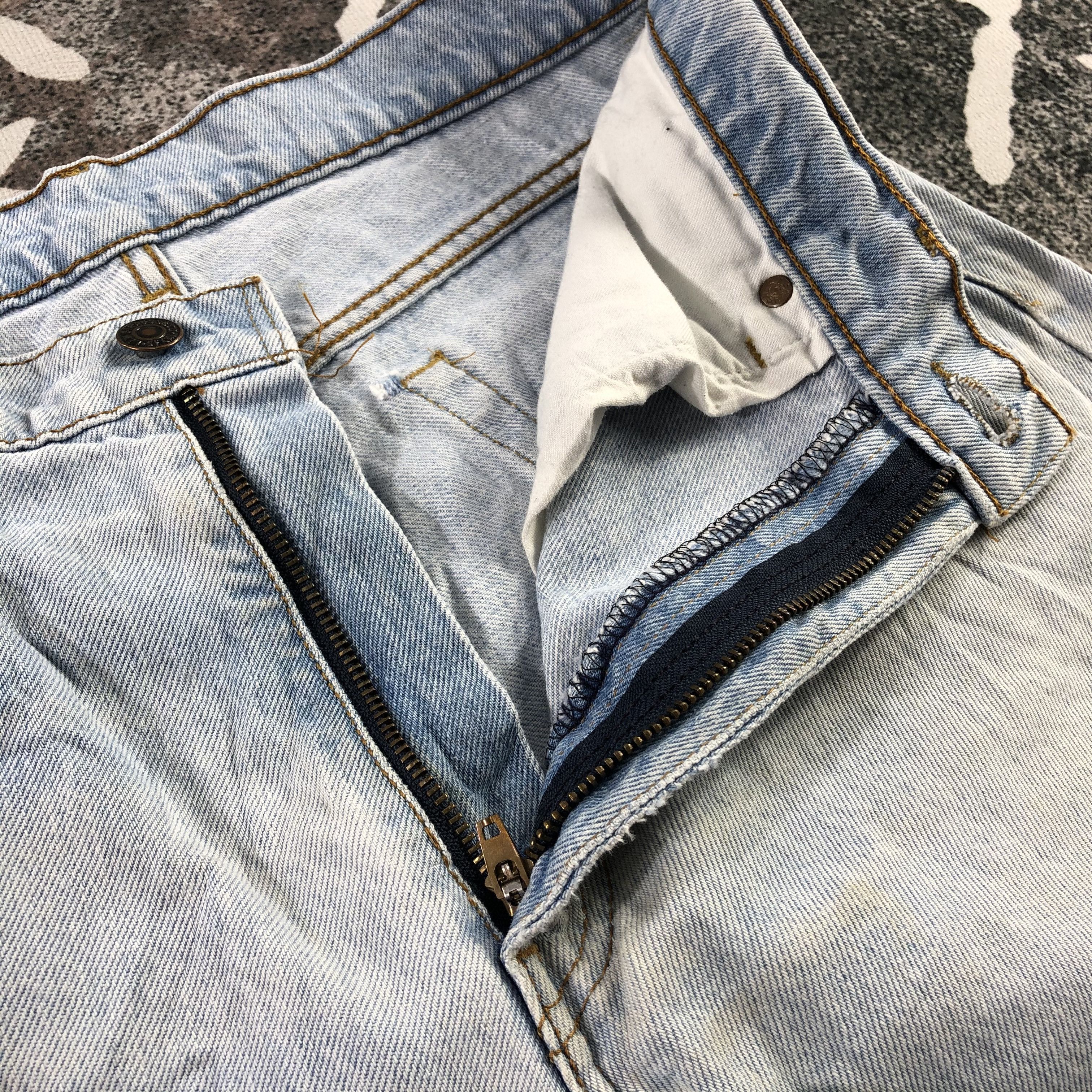 Levi's Vintage Levi's 616 Jeans Light wash Denim KJ1429 Size US 32 / EU 48 - 8 Thumbnail