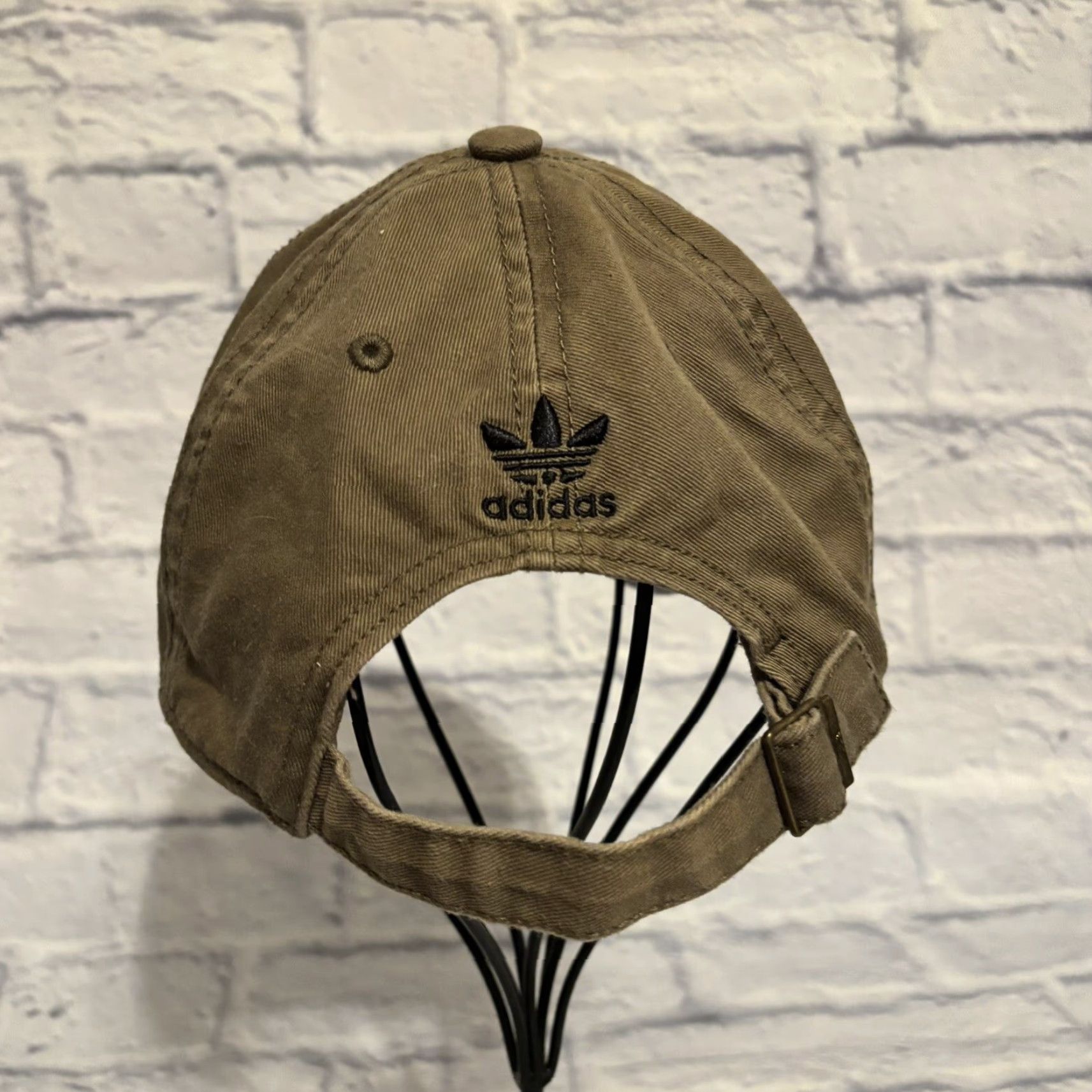 Adidas Adidas Hat Trefoil Logo Olive Green Adjustable OSFM Baseball Cap Strapback Mens Womens Unisex Adults Green Baseball Cap OSFM Adjustable Cap Size ONE SIZE - 5 Thumbnail