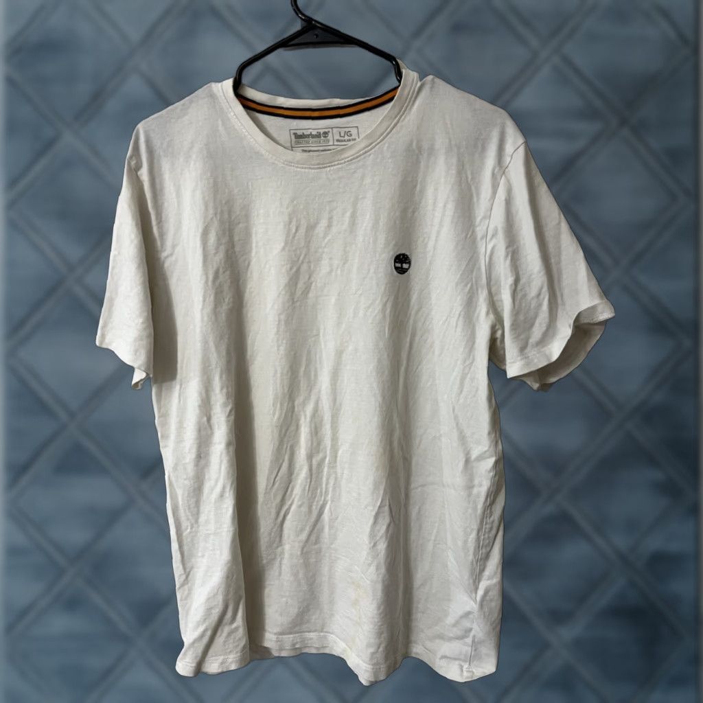 Timberland VINTAGE Timberland T-Shirt Knit Crewneck Mens Large White Short Sleeve Cotton Embroidered Logo 90s Classic Shirt Mens L White Timberland Size US L / EU 52-54 / 3 - 1 Thumbnail