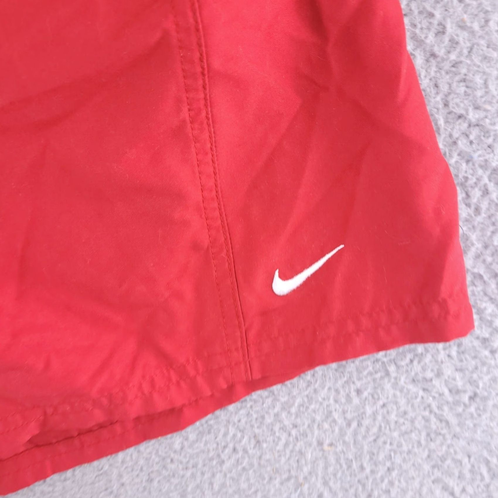 Nike Nike Shorts Mens L Red Swim Lined Retro y2k 90s Swim Bottom Style Holiday? Size US 33 - 2 Thumbnail