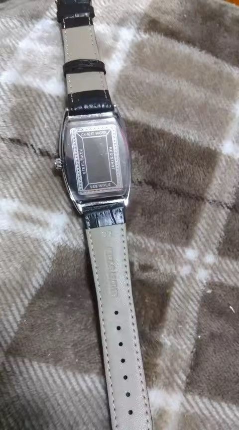 Vintage Vintage 90s black dial luxury style quartz silver watch Size ONE SIZE - 3 Thumbnail