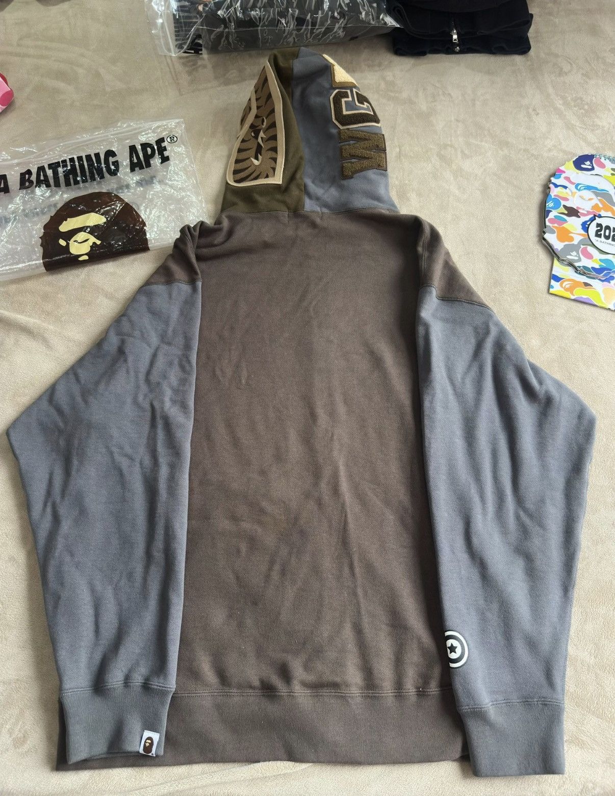Bape BAPE Color Block Shark Head Jacket K5 Size US XXL / EU 58 / 5 - 2 Thumbnail