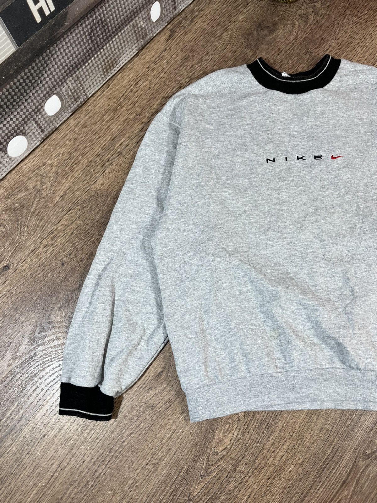 Nike Vintage Nike Sweatshirt Swoosh Big Logo Size US M / EU 48-50 / 2 - 3 Thumbnail