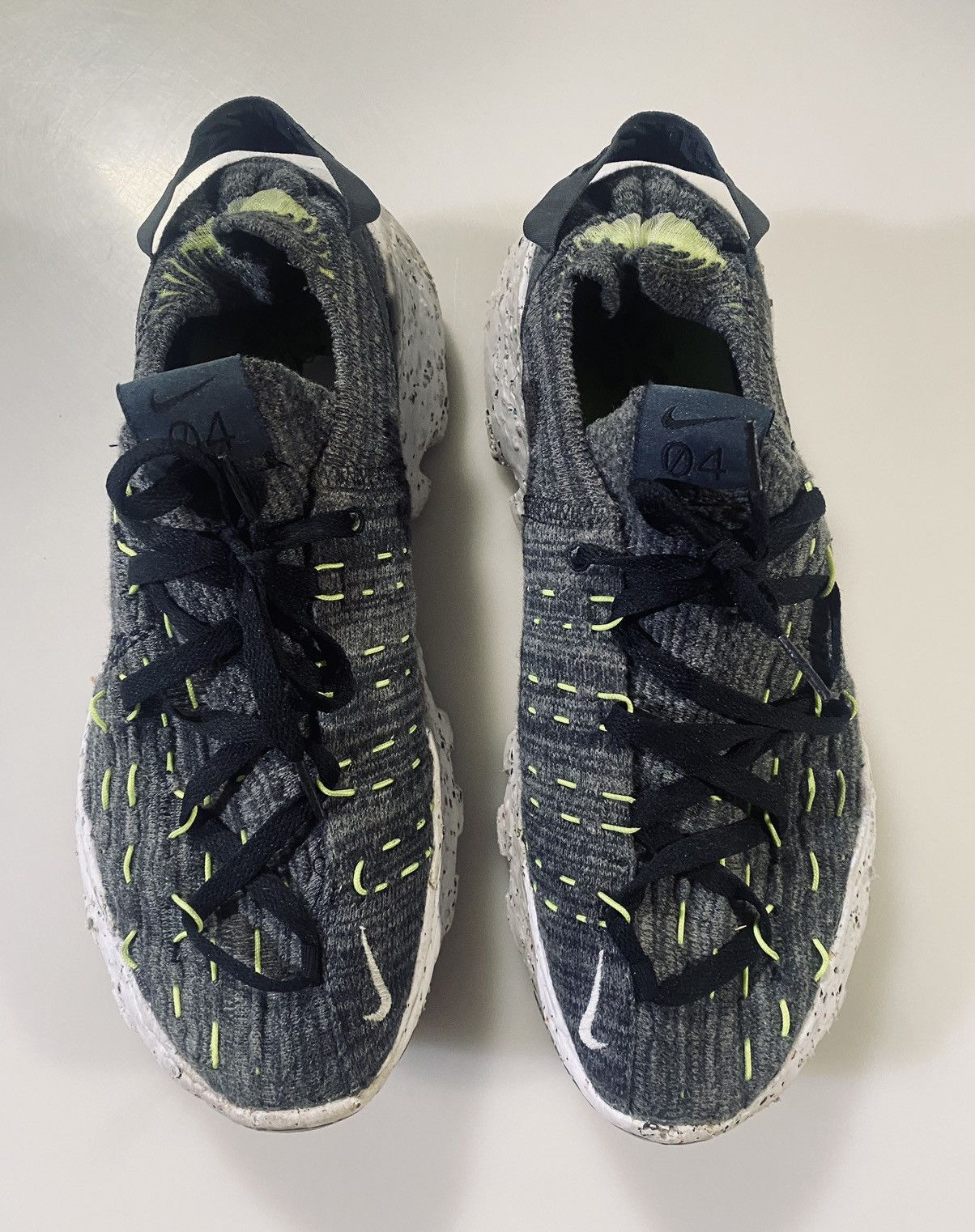 Nike VGC Nike Space Hippie 04 "Black/Volt" sneakers 9.5 Size US 9.5 / EU 42-43 - 9 Thumbnail