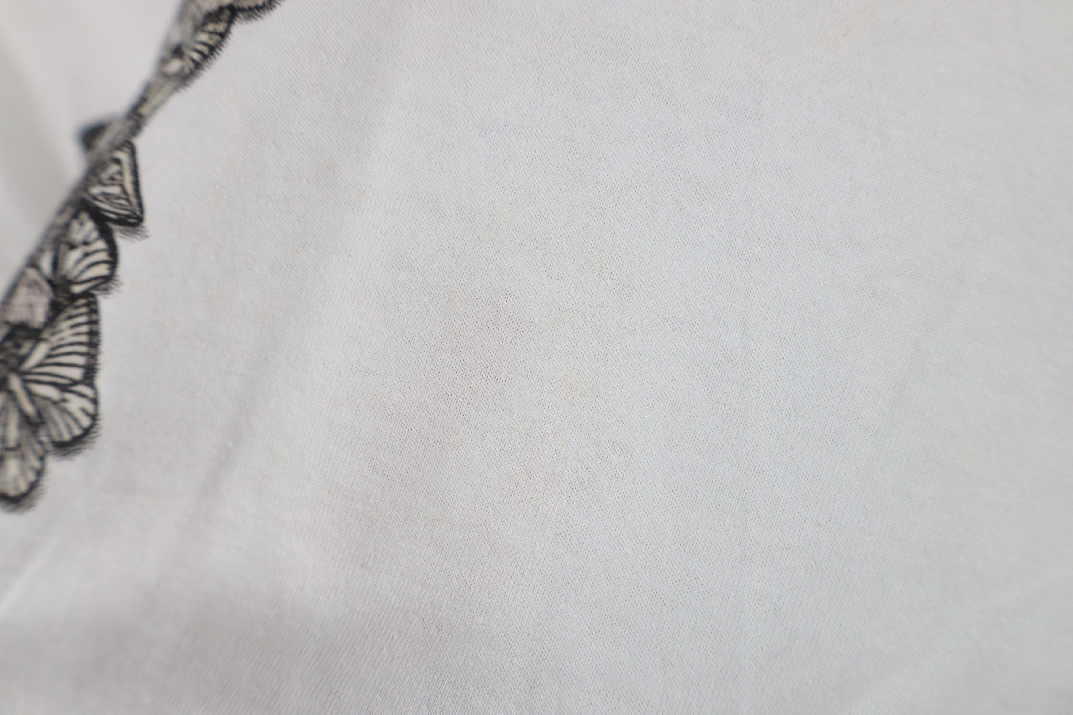 Vintage Deadstock Vintage 90s Y2K Burst Butterfly T-Shirt White Size XXL / US 16-18 / IT 52-54 - 8 Thumbnail