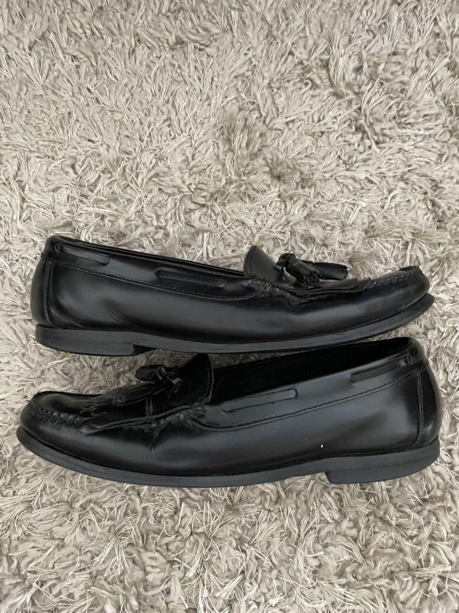 G.H. Bass & Co. GH Bass Black Leather Tassel Loafer Size US 9.5 / EU 42-43 - 2 Thumbnail