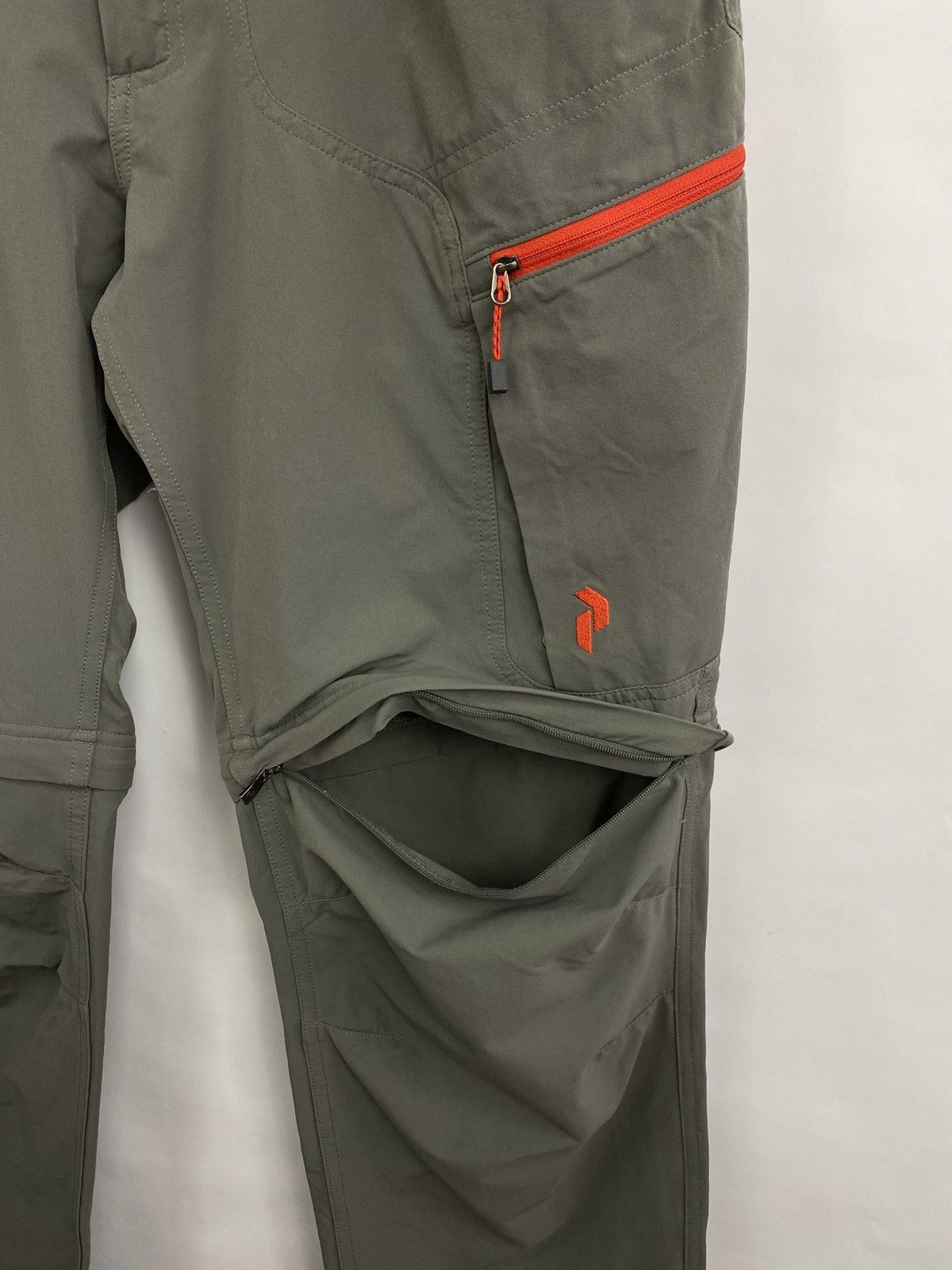 Peak Performance Peak Performance Outdoor Mountain Transformer Pants Shorts Size US 34 / EU 50 - 14 Thumbnail