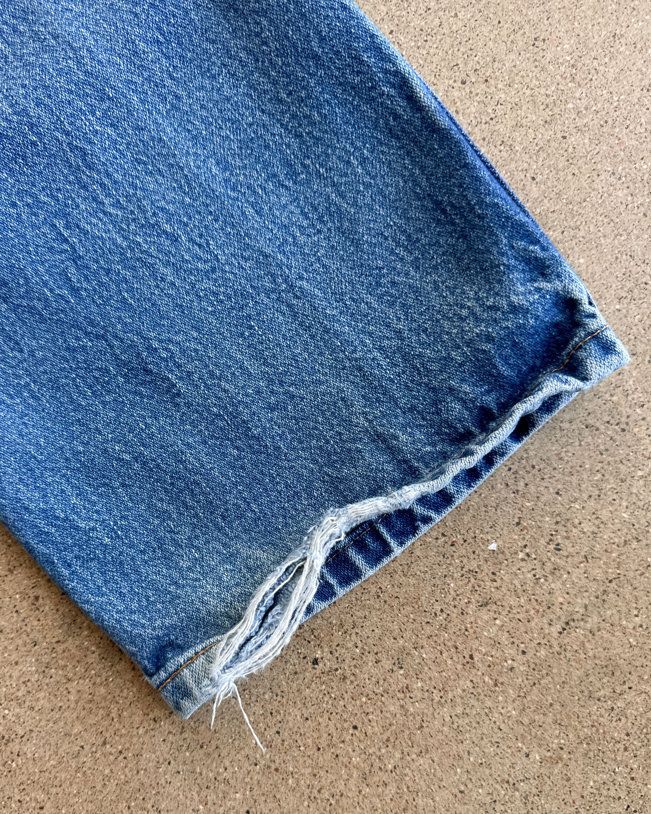 Wrangler Vintage 2000s Wrangler 47MWZ Jeans Straight Leg 35 Western Size US 35 - 8 Thumbnail