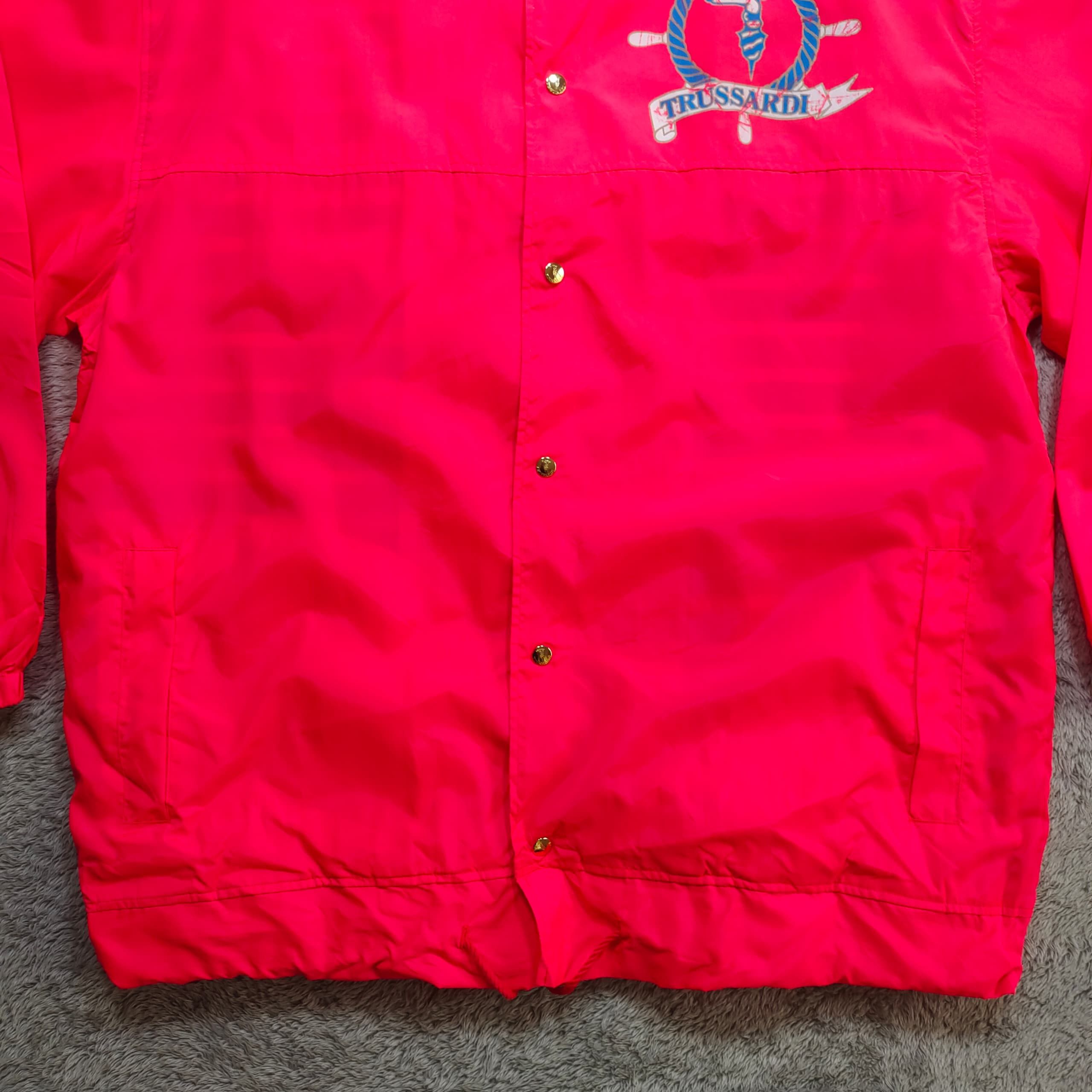 Trussardi Vintage Trussardi Bright Red Greyhound Logo Windbreaker Size US L / EU 52-54 / 3 - 3 Thumbnail