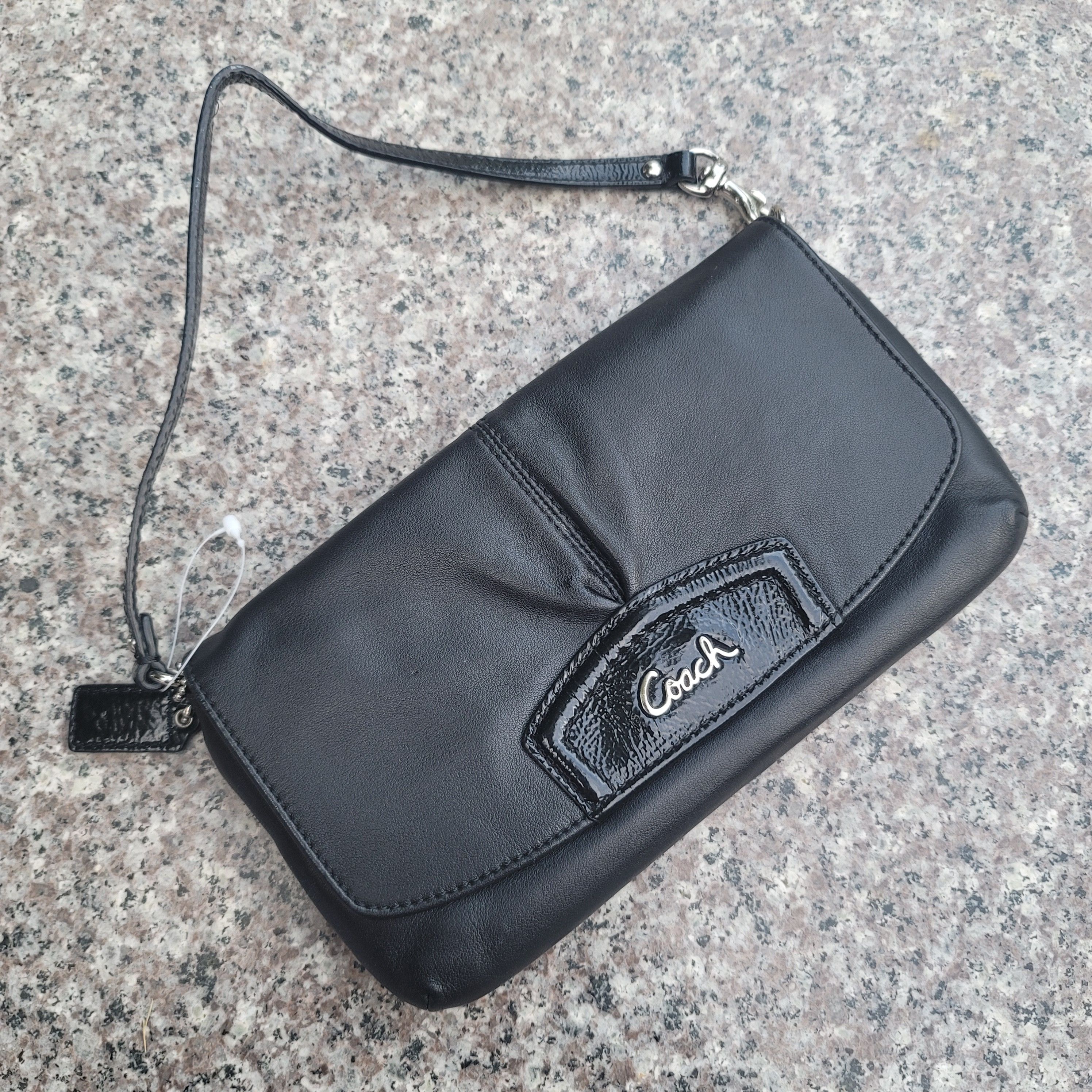 Coach Coach wristlet Size ONE SIZE - 11 Thumbnail