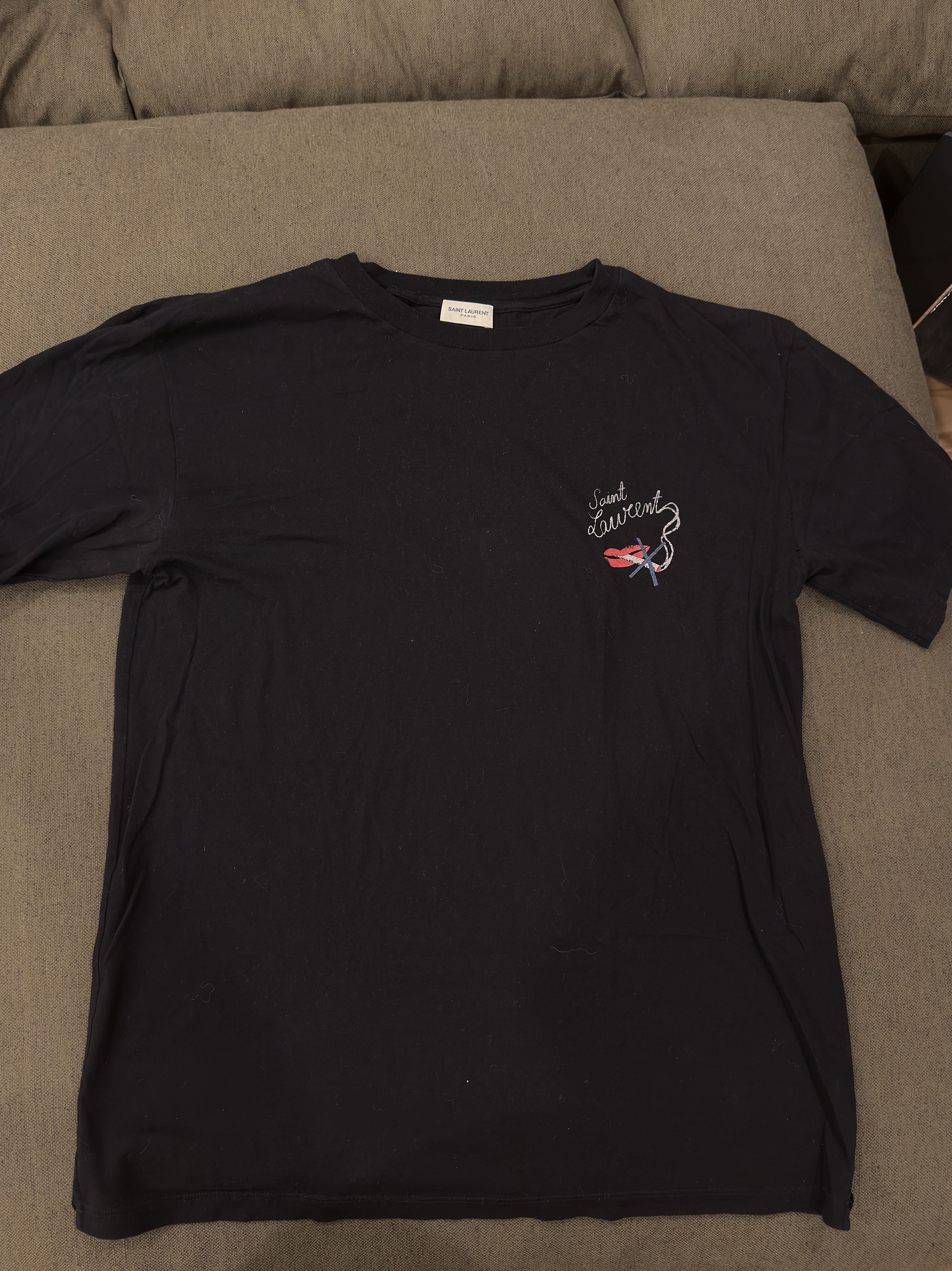 Saint Laurent Paris SS18 Saint Laurent white no smoking lips t