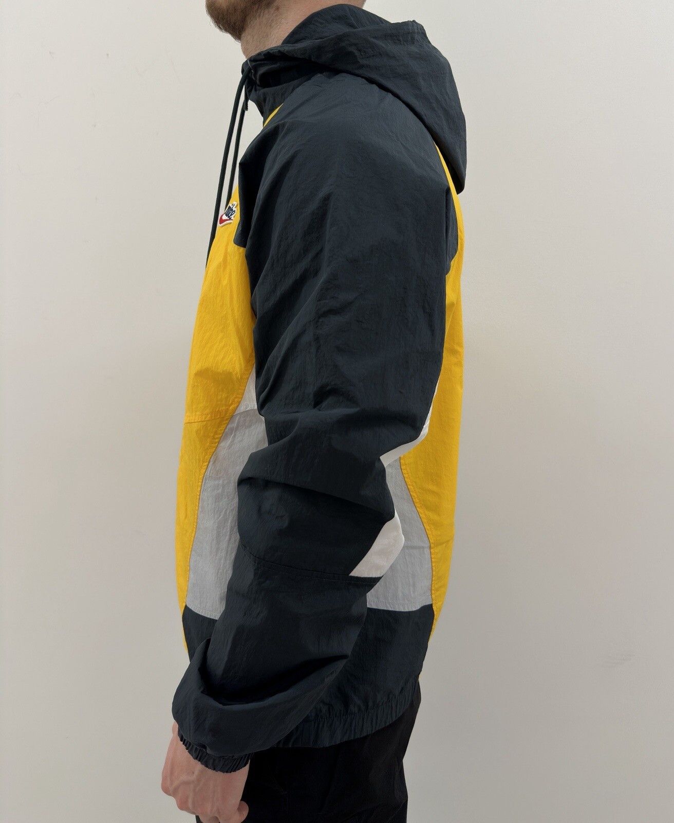 Nike Men's Nike Heritage Essentials Hooded Woven Jacket Size US S / EU 44-46 / 1 - 5 Thumbnail
