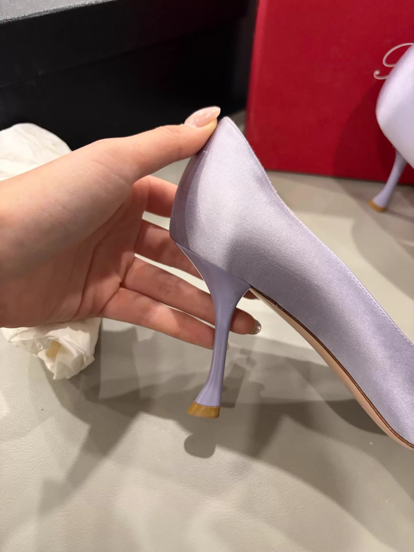 Roger Vivier RV Lavender Silk Satin Crystal Buckle 38 NOS Box Size US 7.5 / IT 37.5 - 3 Thumbnail