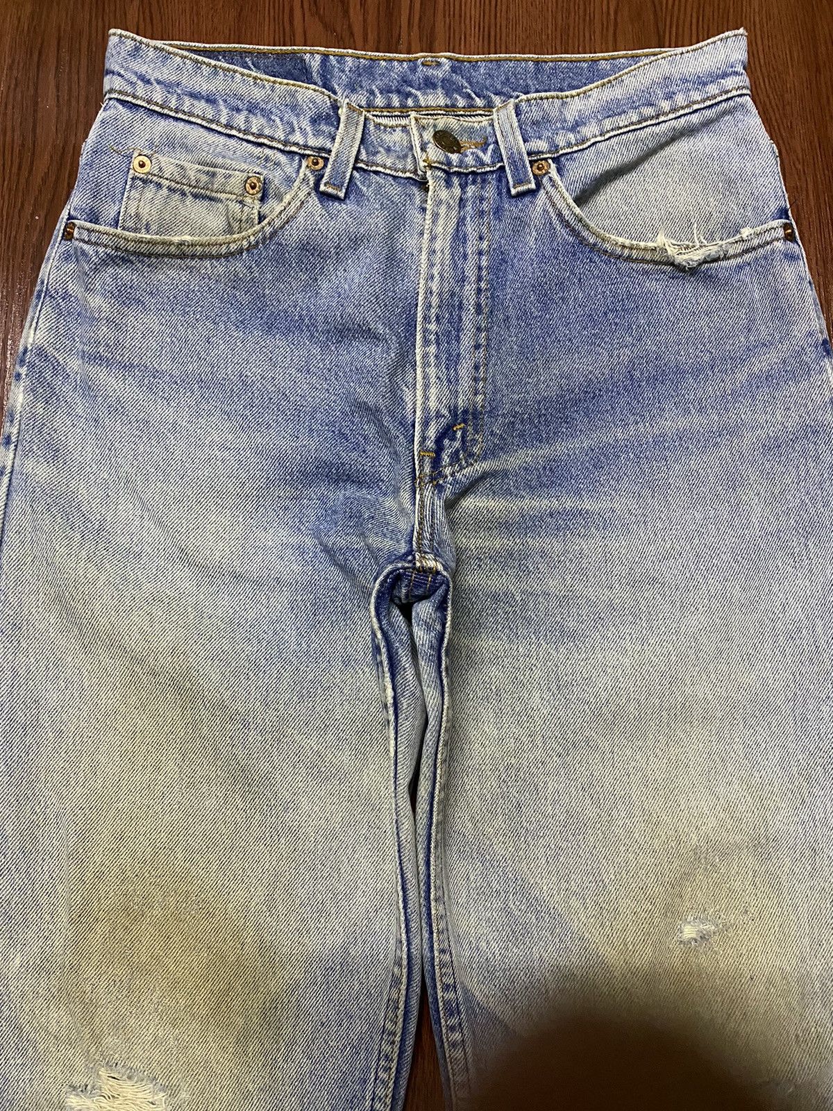 Levi's Vintage Clothing Vintage Levis 90s Blue Faded Wash Distressed Jeans Size US 28 / EU 44 - 3 Thumbnail