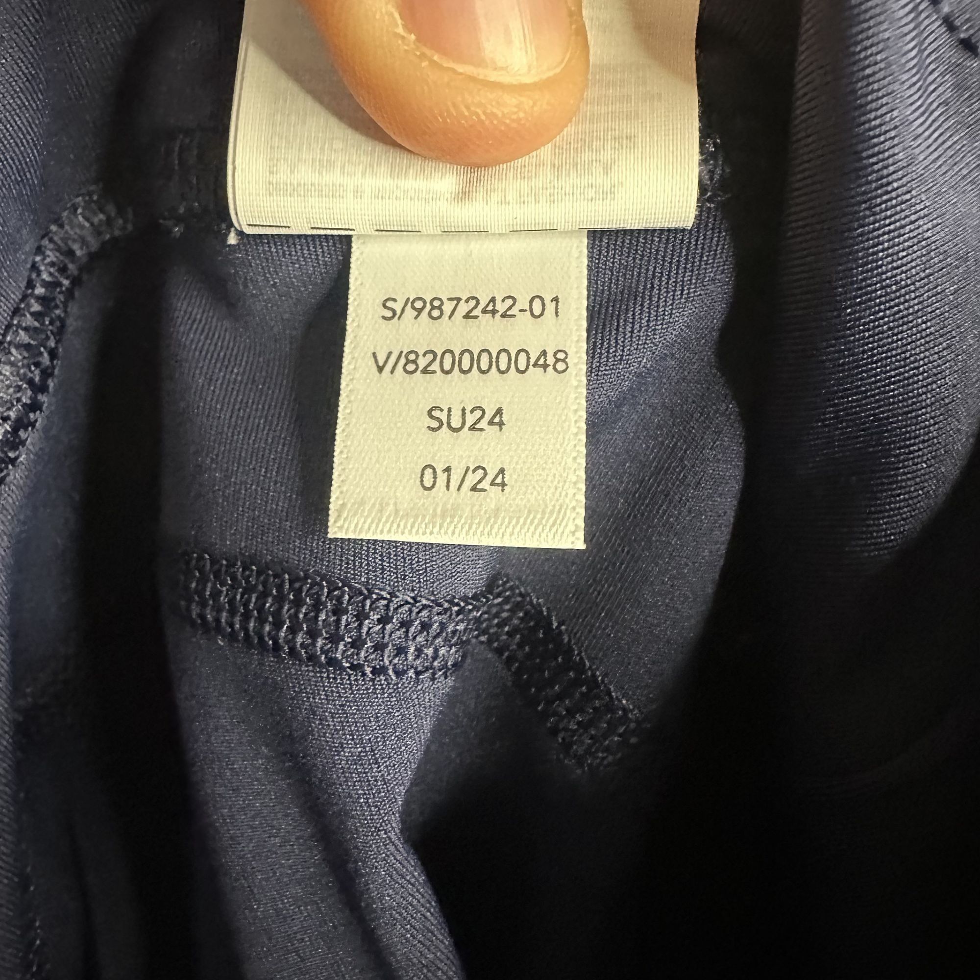 Athleta Athleta Ultimate Stash 7/8 Tight NWT Size XXS (Dress Blue) Size 24" / US 00 / IT 34 - 14 Thumbnail