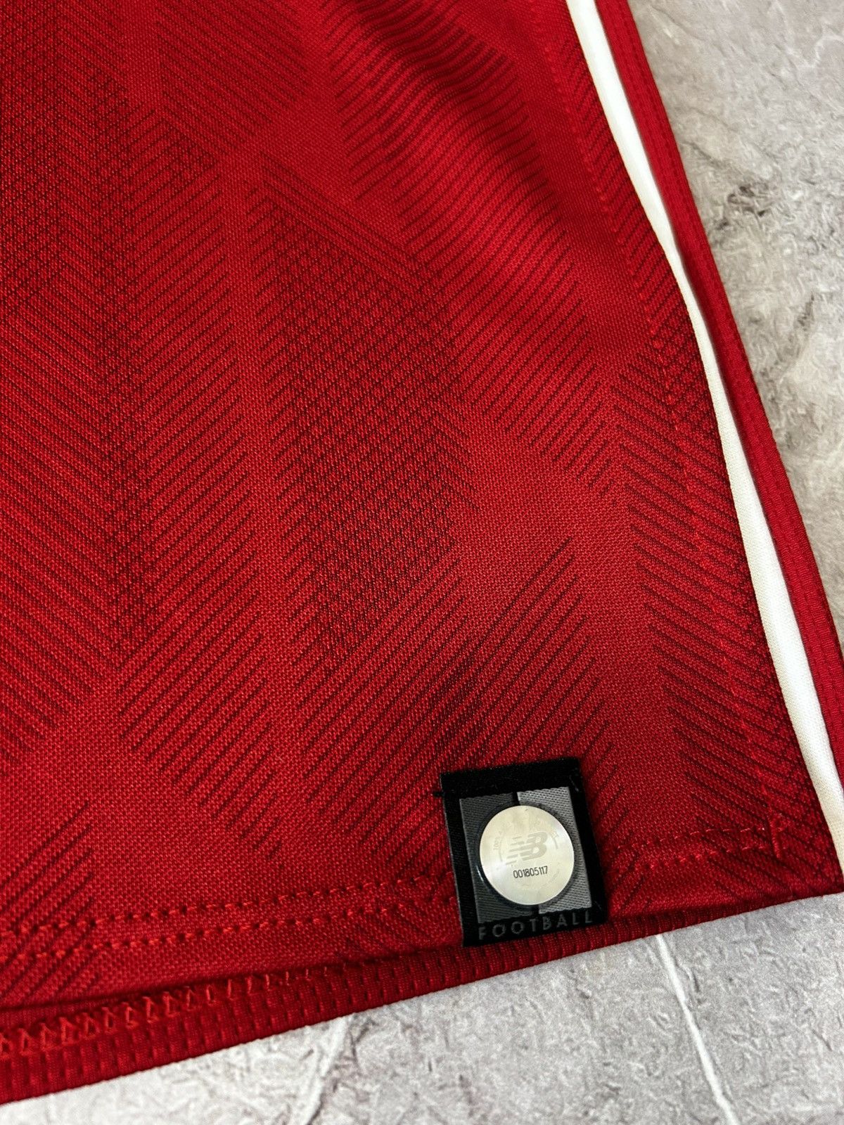 New Balance New Balance Red Liverpool Xherdan 3 Shagiri Jersey Medium Size US M / EU 48-50 / 2 - 4 Thumbnail