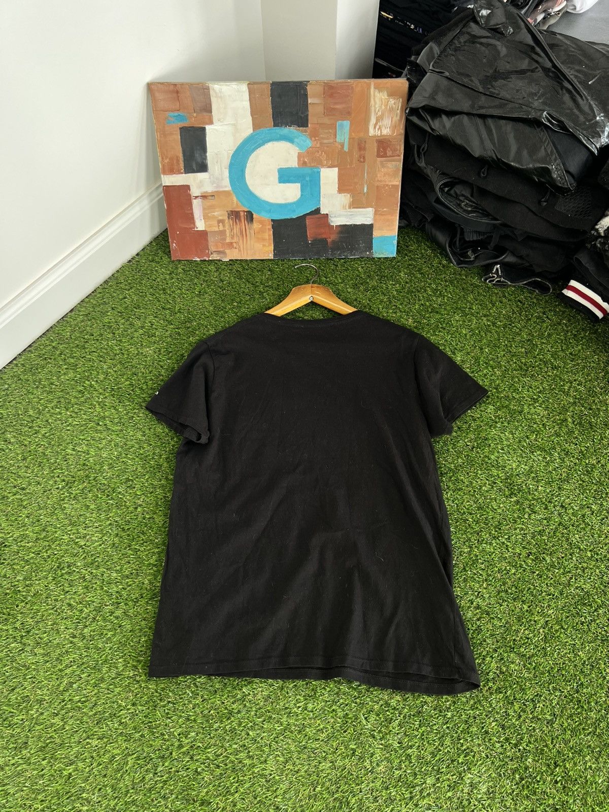 Band Tees Vintage Gorillaz 2016 licensed tshirt big logo centre L Size US L / EU 52-54 / 3 - 8 Thumbnail