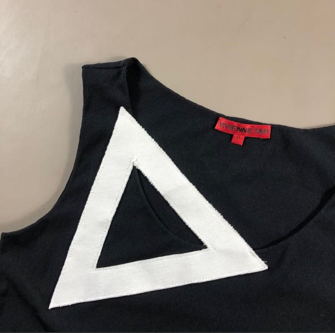 Vivienne Tam VIVIENNE TAM MESH TANKTOP- TRIANGLE DESIGN Size XS / US 0-2 / IT 36-38 - 2 Thumbnail
