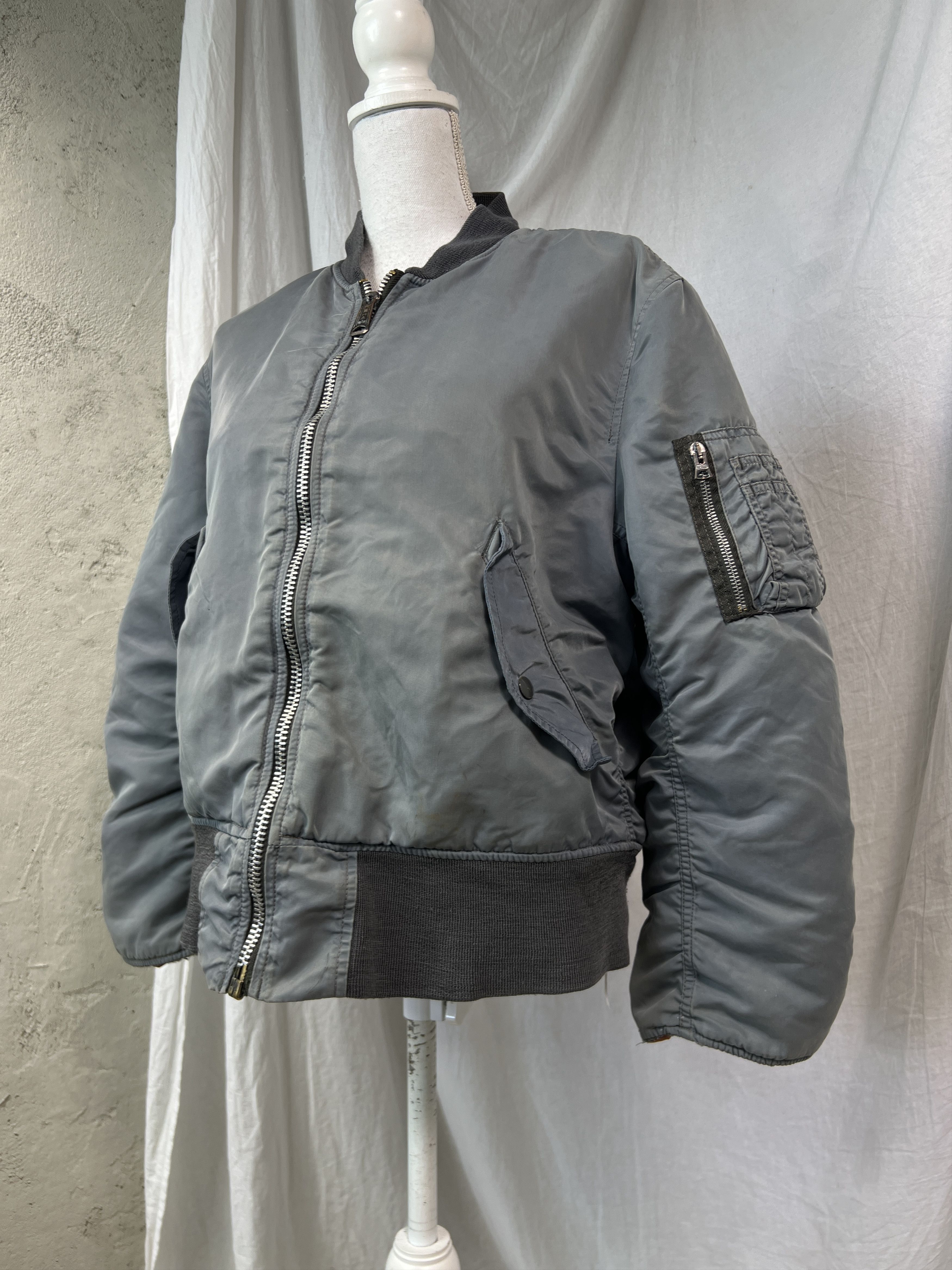 Alpha Industries Vintage Faded Washed Alpha Industries Bomber Jacket 90s Size US S / EU 44-46 / 1 - 1 Thumbnail