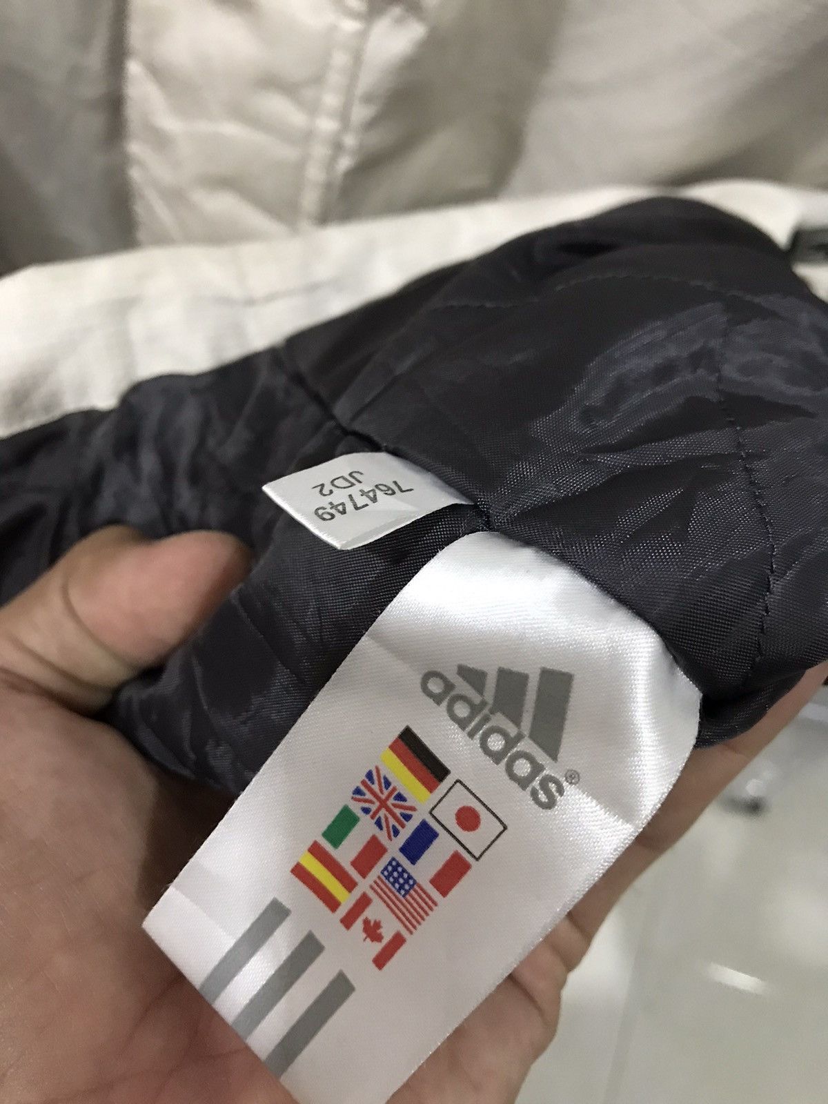 Adidas Adidas Parkas Size US L / EU 52-54 / 3 - 5 Thumbnail