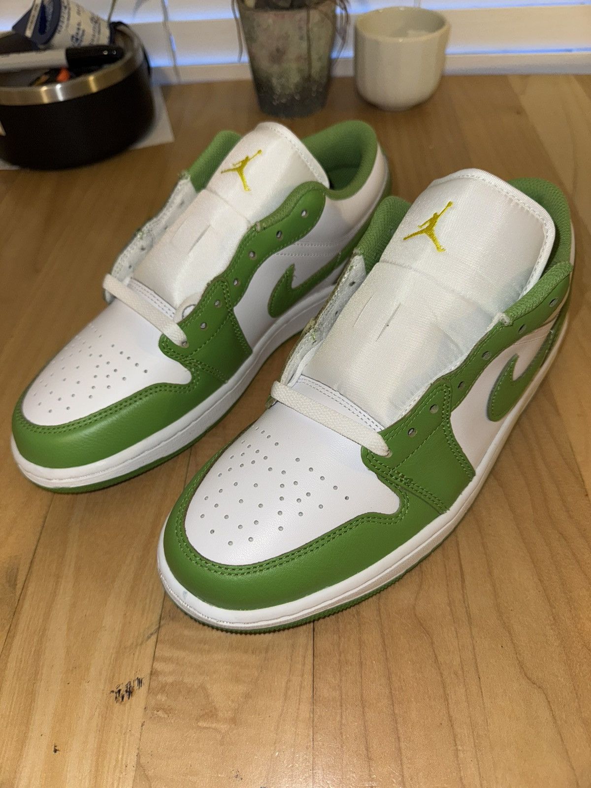 Jordan Brand × Nike Jordan 1 Low SE Chlorophyll Size US 9.5 / EU 42-43 - 1 Thumbnail