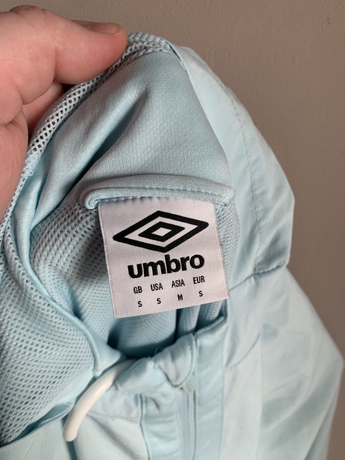 Umbro West Ham United Zip Football Jacket Umbro Soccer Size S Size US S / EU 44-46 / 1 - 8 Thumbnail