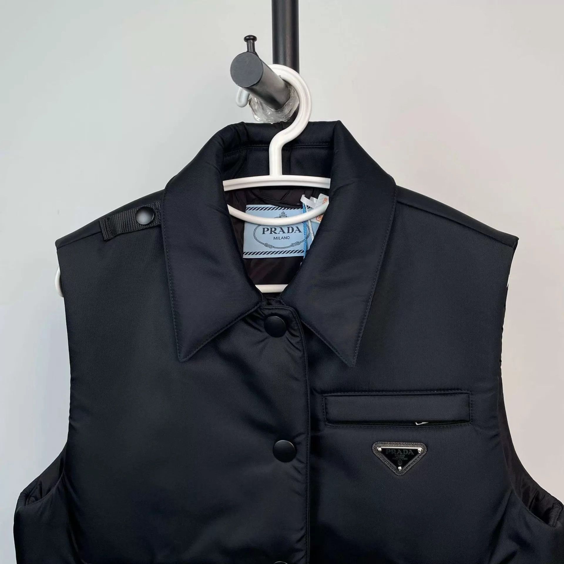 Prada Prada 95 New Down Vest Size XS / US 0-2 / IT 36-38 - 9 Thumbnail