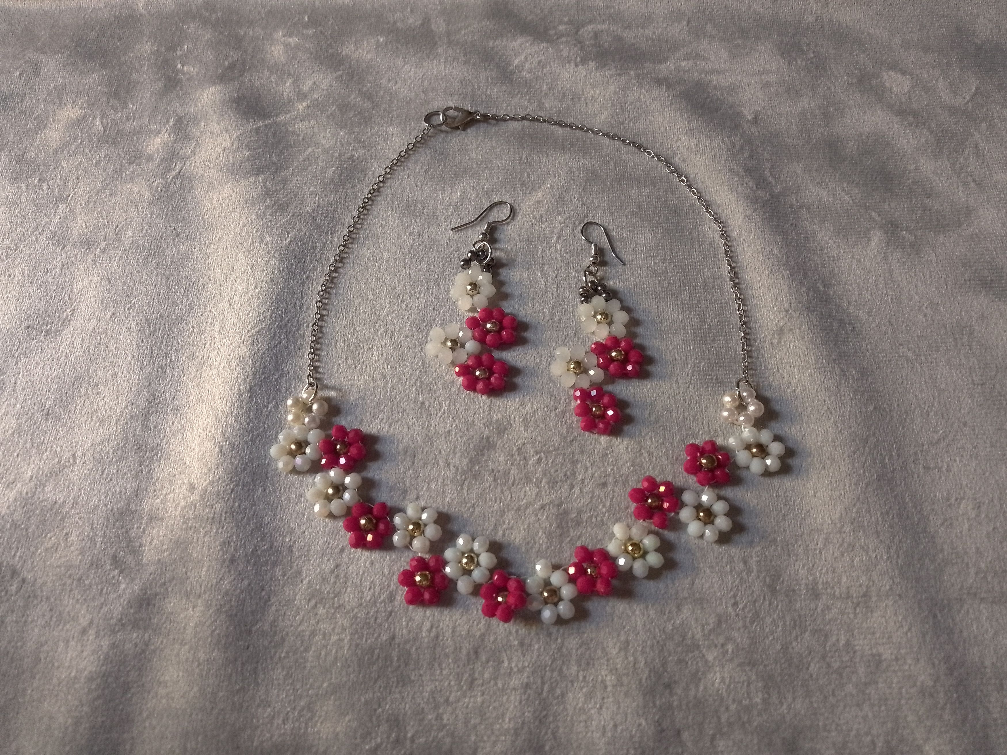 Handmade Necklace Red White Flowers Crystal. Earrings. Size ONE SIZE - 1 Thumbnail