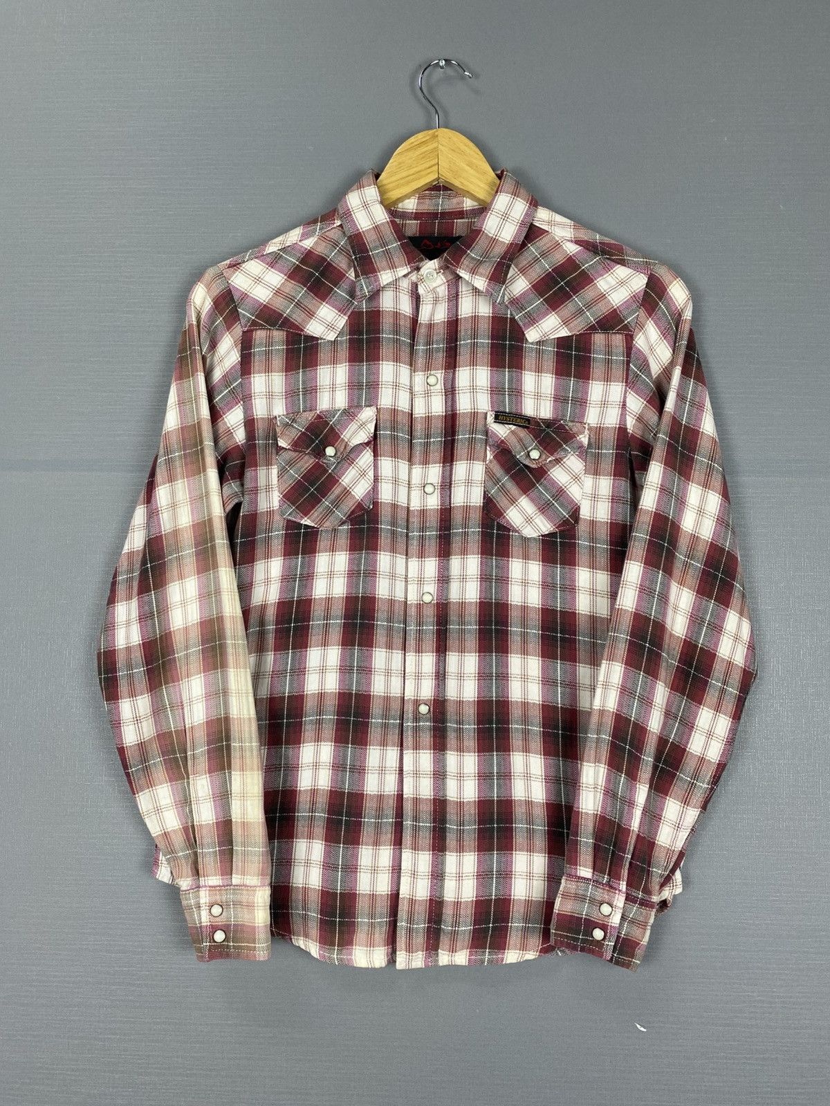 Hysteric Glamour Vintage Hysteric Glamour Stone Button Western Shirt Size S / US 4 / IT 40 - 2 Thumbnail