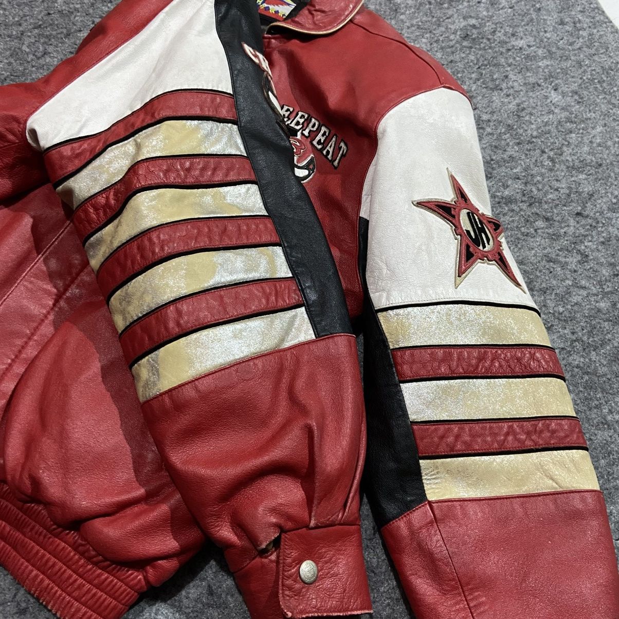 Jeff Hamilton Vintage Jeff Hamilton Threepeat Bulls Leather Jacket Size US S / EU 44-46 / 1 - 6 Thumbnail
