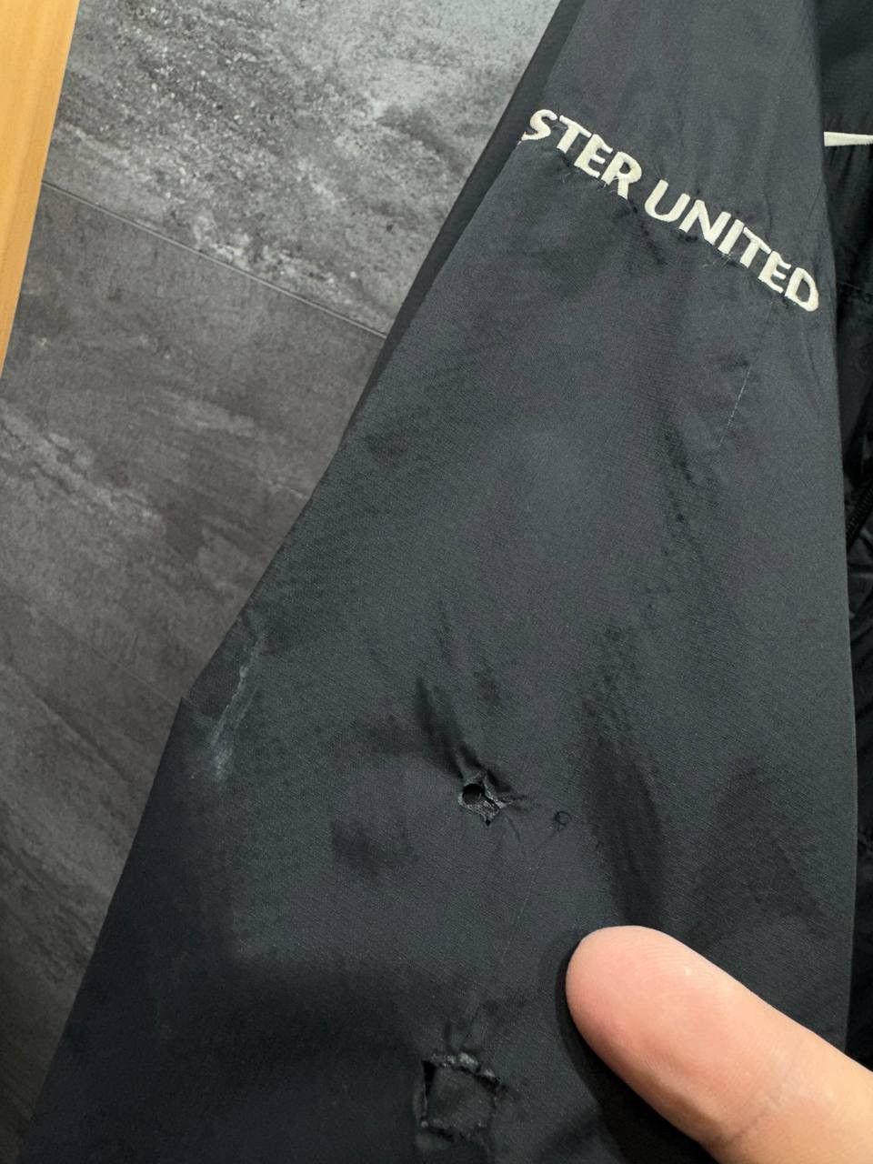 Vintage NIKE MANCHESTER UNITED 2006/2008 TRAINING JACKET Size US L / EU 52-54 / 3 - 8 Thumbnail
