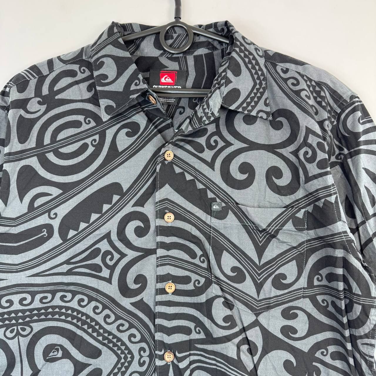 Other Quiksilver Hawaiian Shirt Tribal Pattern Button Mens S Size US S / EU 44-46 / 1 - 2 Thumbnail