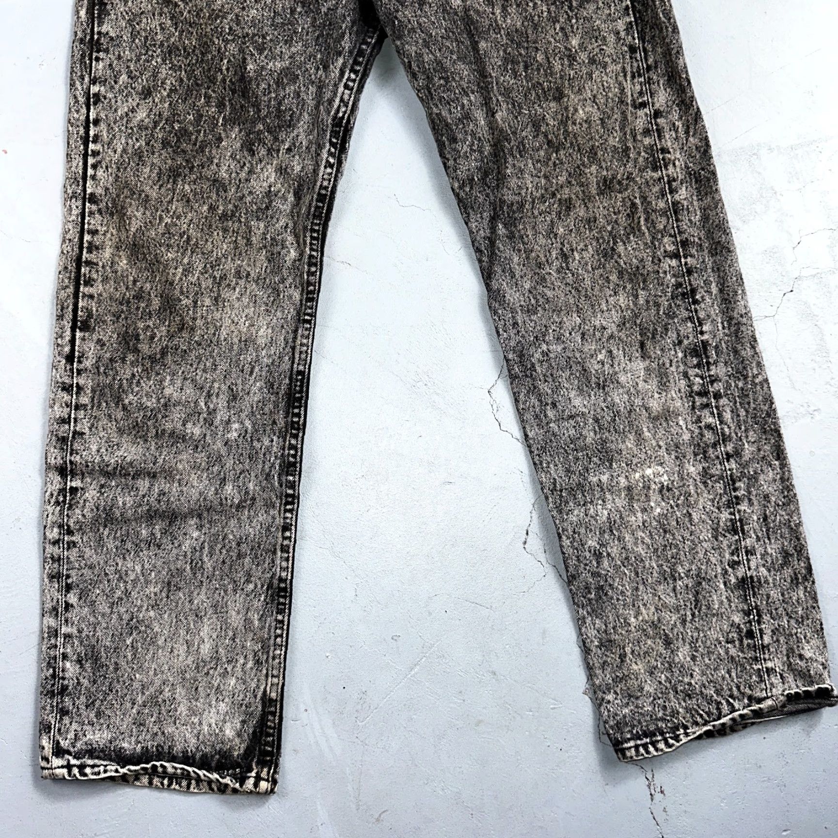 Vintage Levi's 501 Jeans Men Regular Fit Straight Leg Acid Wash